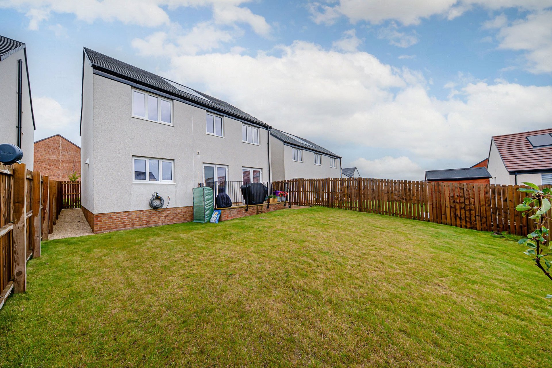 29 Lily Drive, Darach Fields, Robroyston, G33 6QT - Picture #2