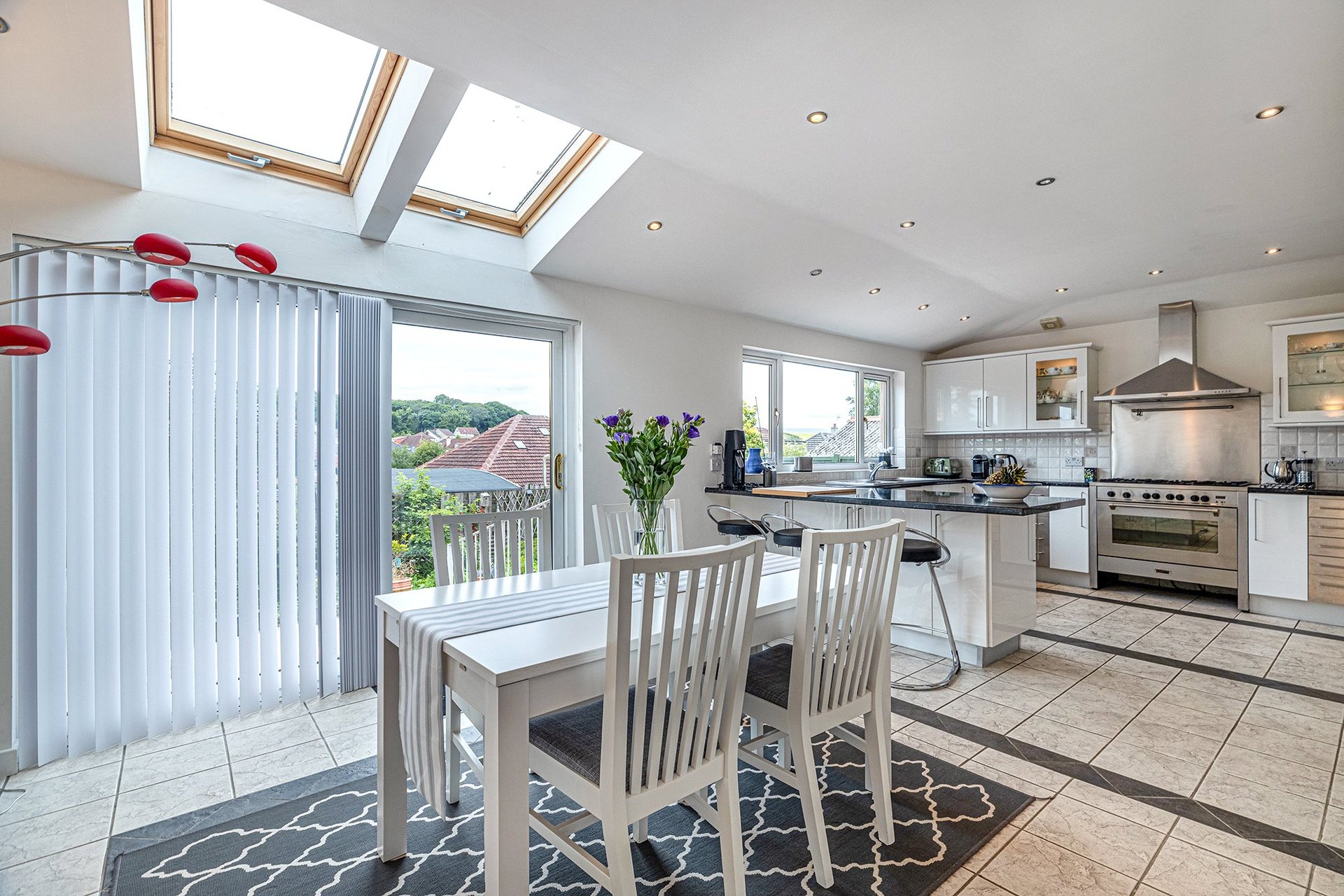 19 Arisaig Drive, Bearsden, G61 2PD - Picture #8