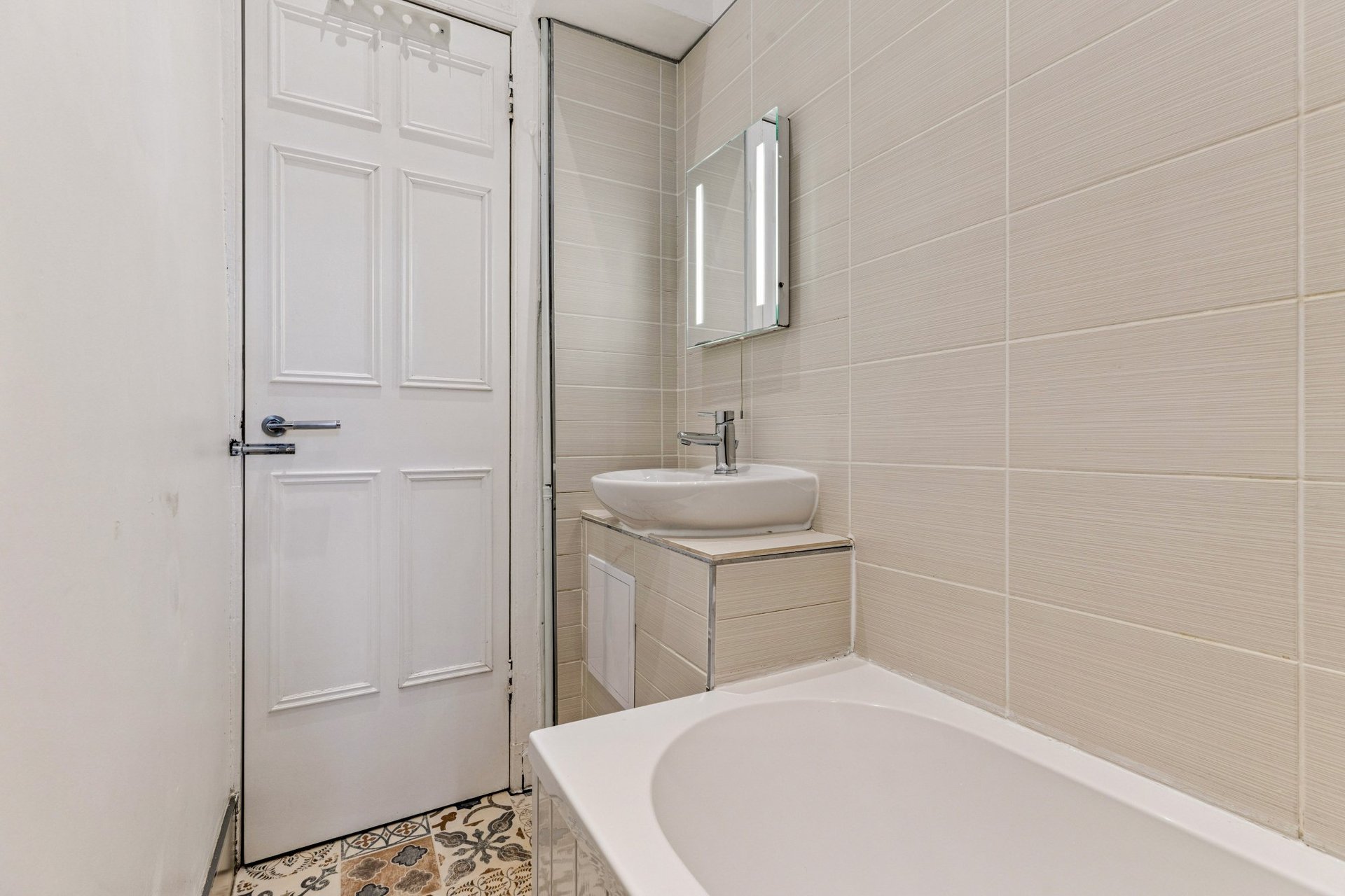 Main Door, 89 Bolton Drive, Mount Florida, Glasgow, G42 9DS - Picture #15