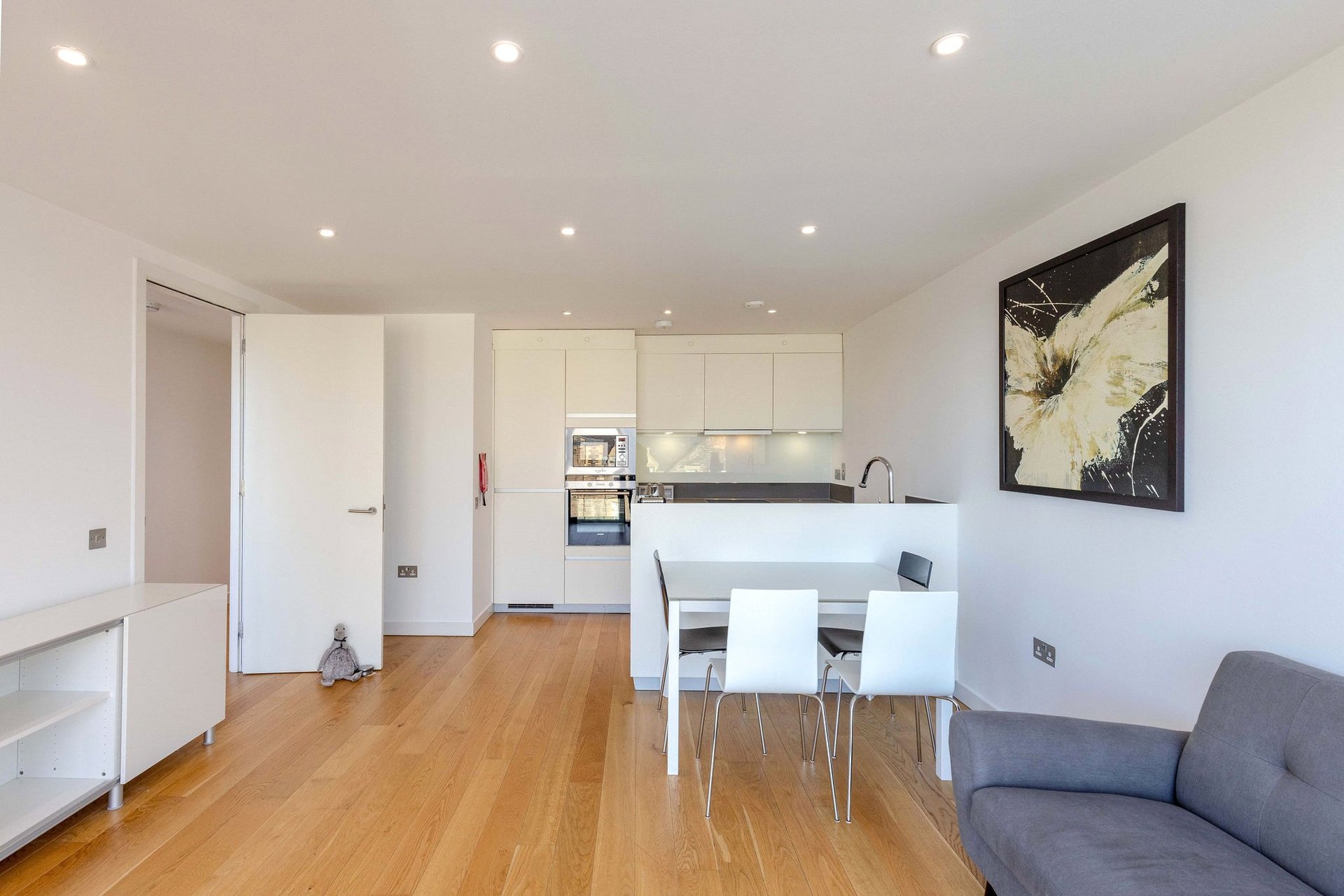Flat 31, 35 Simpson Loan, Quartermile, Edinburgh, EH3 9GH - Picture #5