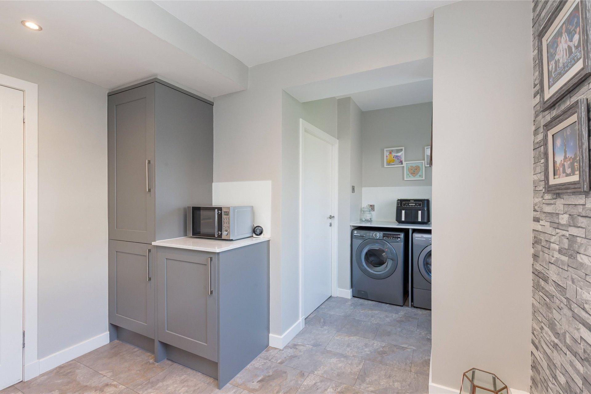 46 Grigor Avenue, Edinburgh, EH4 2PG - Picture #5