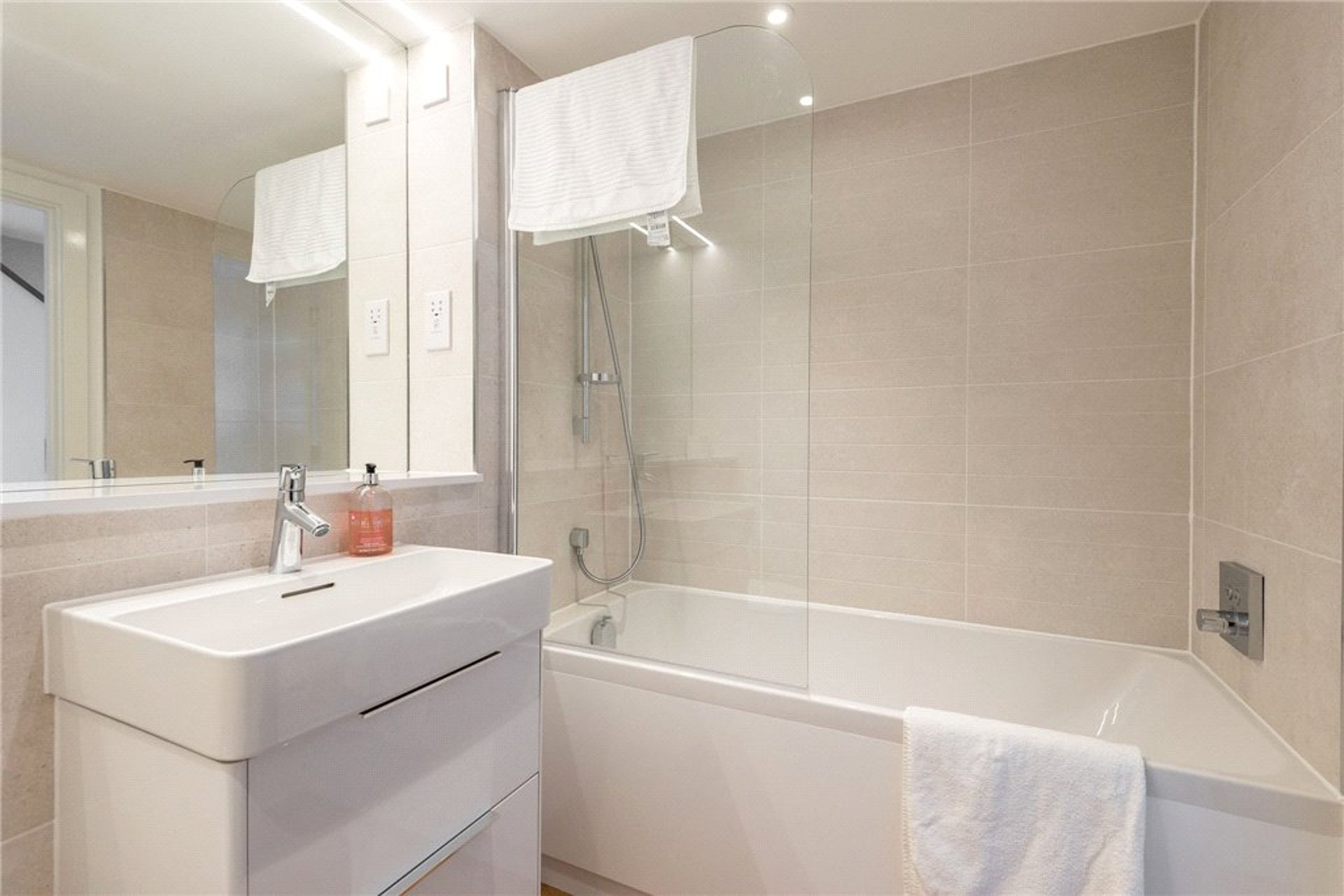 Flat 73, 26 Viewforth, Edinburgh, Midlothian, EH10 4FF - Picture #10