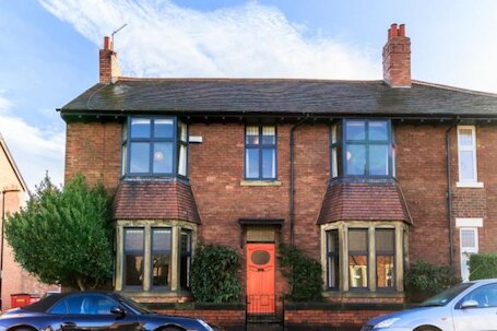 photo of house on Newlands Road in Newcastle