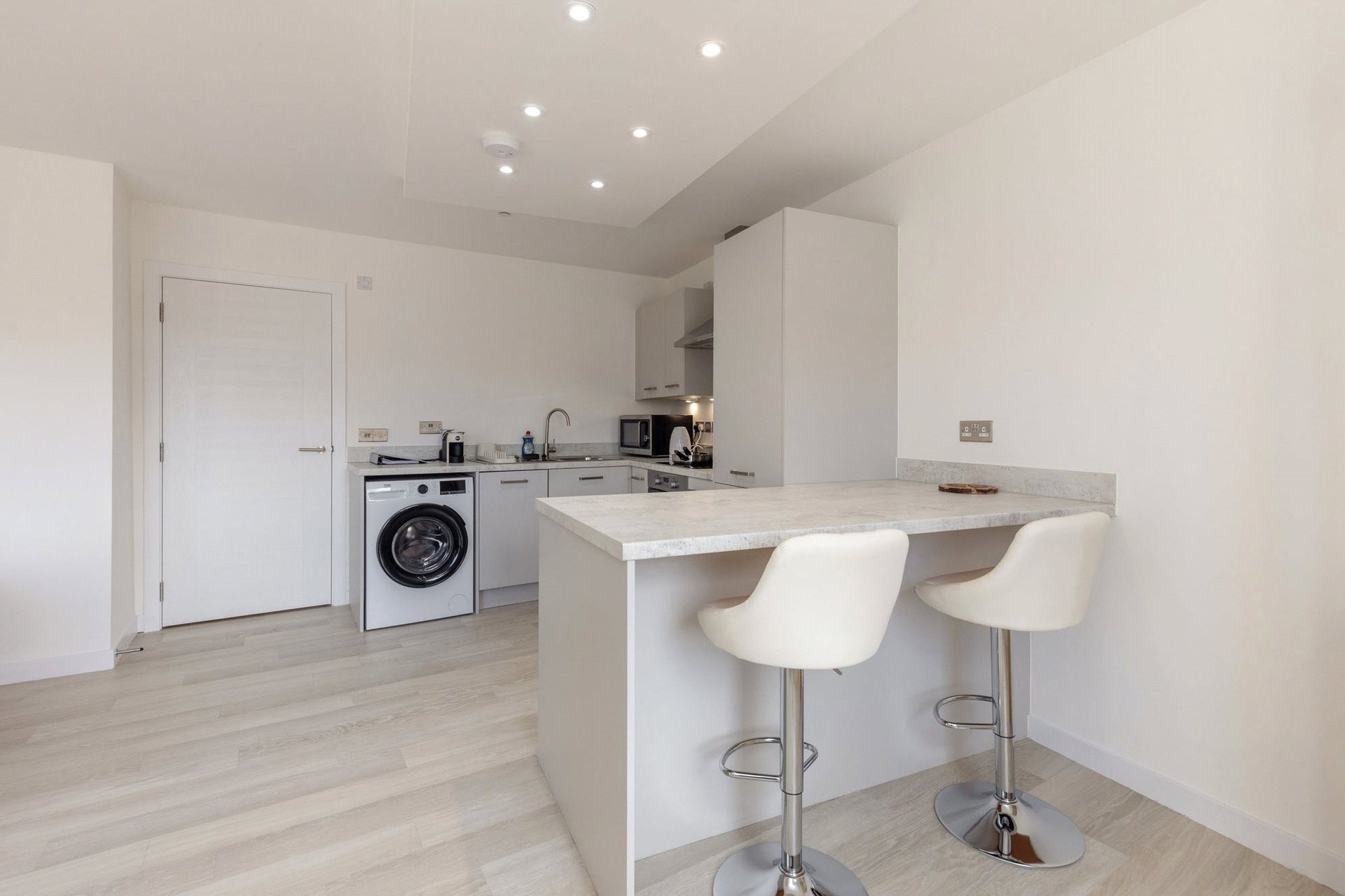 Flat 10, 2 Blackwell Road, Edinburgh, EH4 5FA - Picture #8