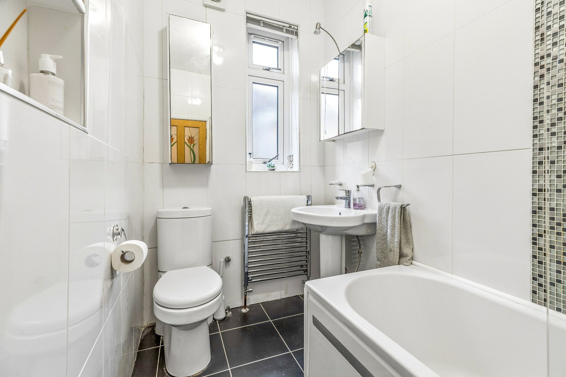 18 Benview Road, Clarkston, Glasgow, G76 7PS - Picture #17