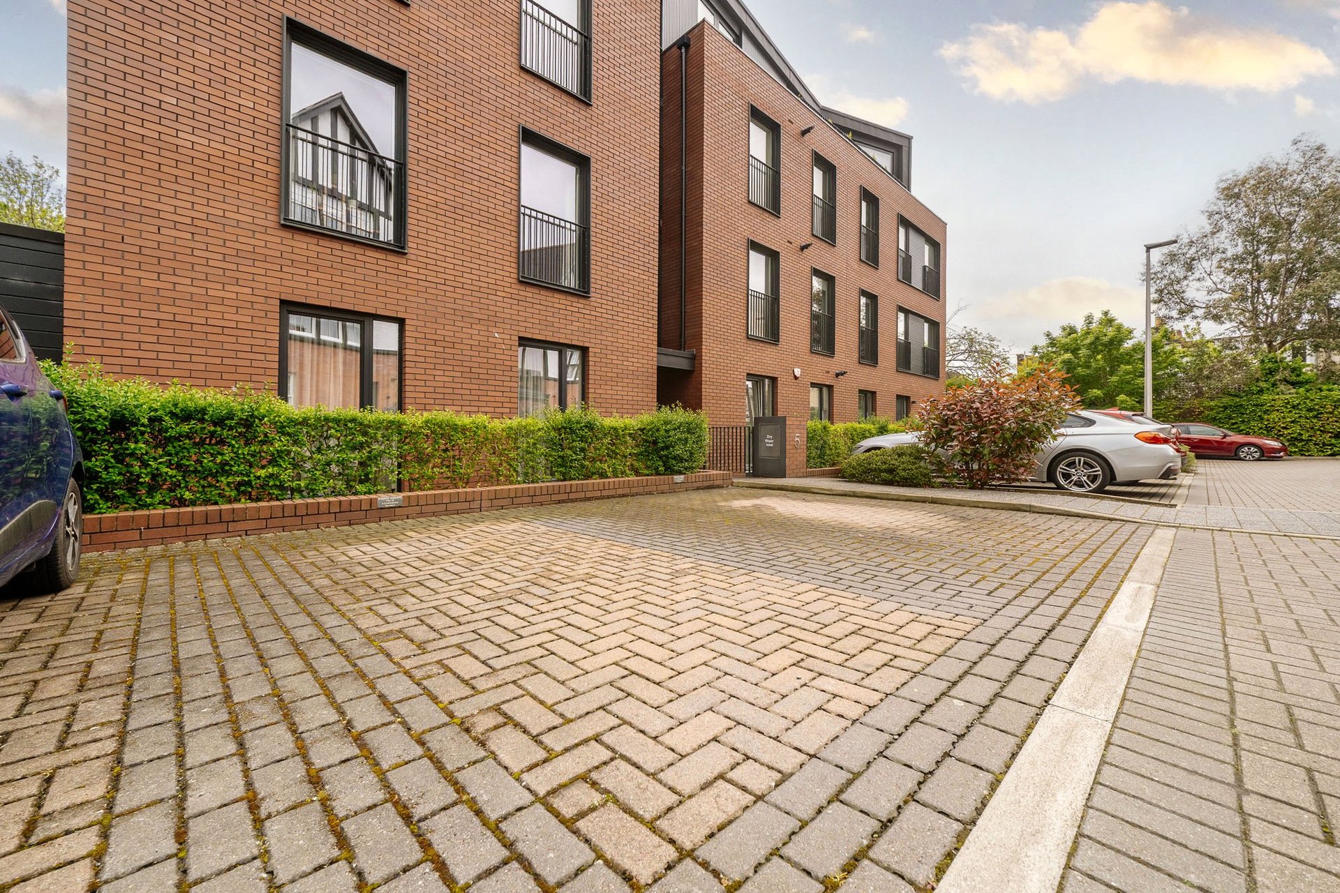 Flat 10, 5 Cruickshank Gardens, Edinburgh, EH12 7AS - Picture #22
