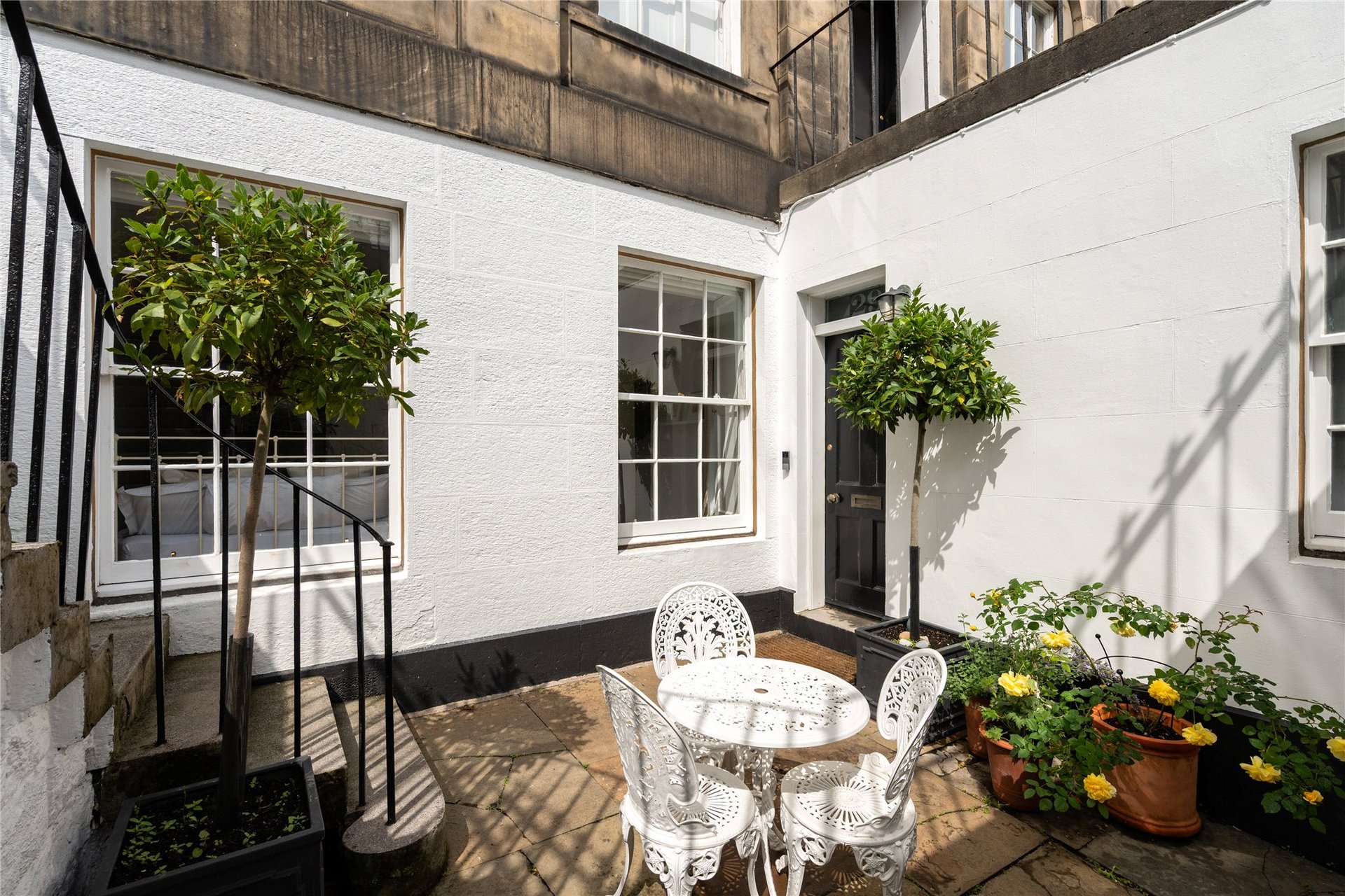 29 East Claremont Street, Edinburgh, EH7 4HT - Picture #2