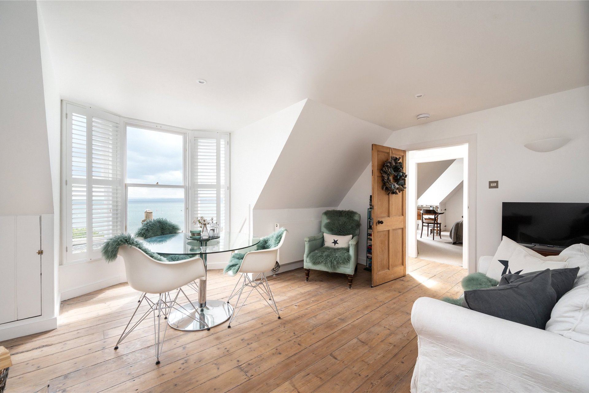 16 Seaside Place, Aberdour, Burntisland, Fife, KY3 0TX - Picture #3