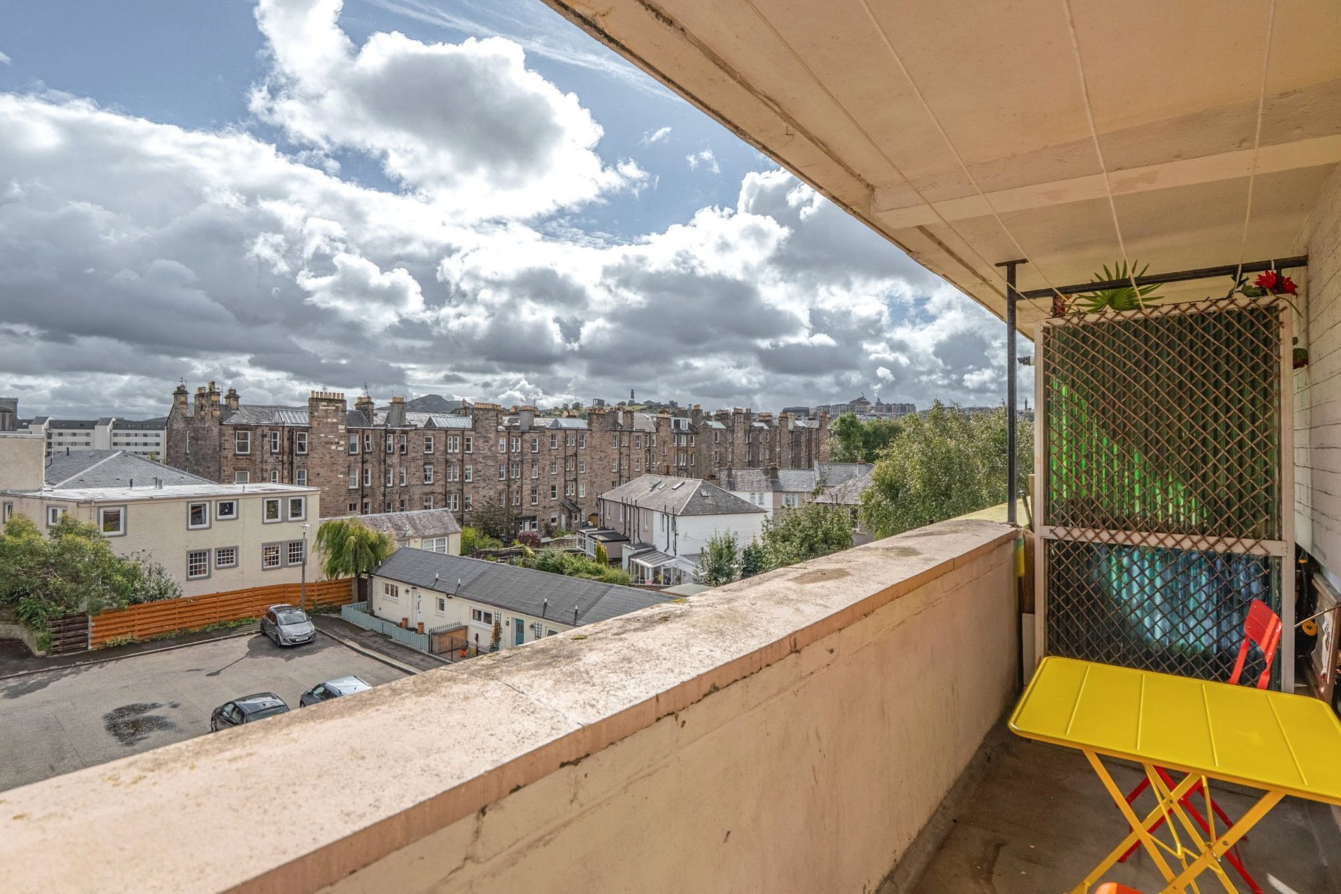 46 Claremont Court, Edinburgh, EH7 4LA - Picture #4