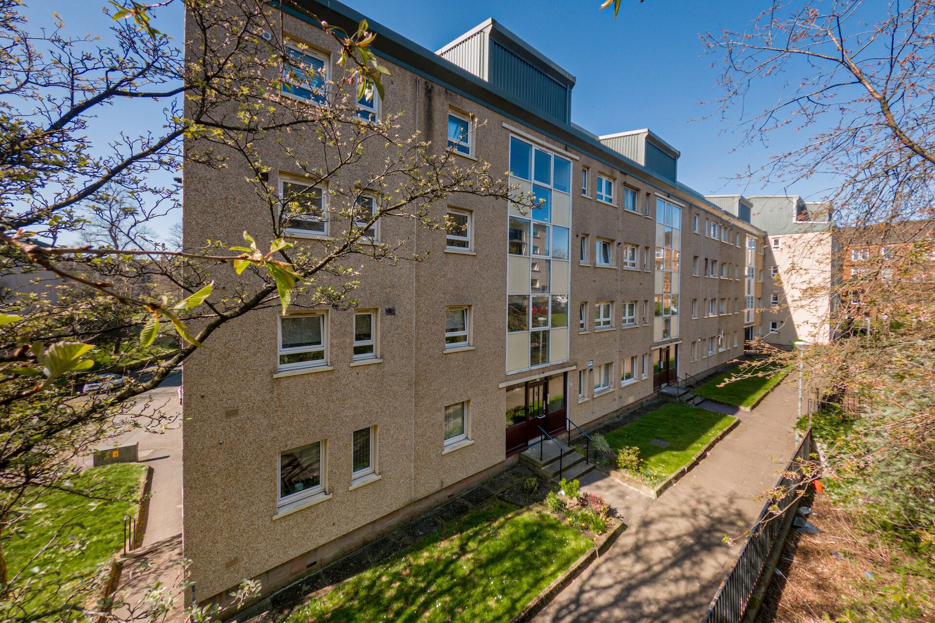 2/1, 3 Oban Court, North Kelvinside, Glasgow, G20 6AS - Picture #1