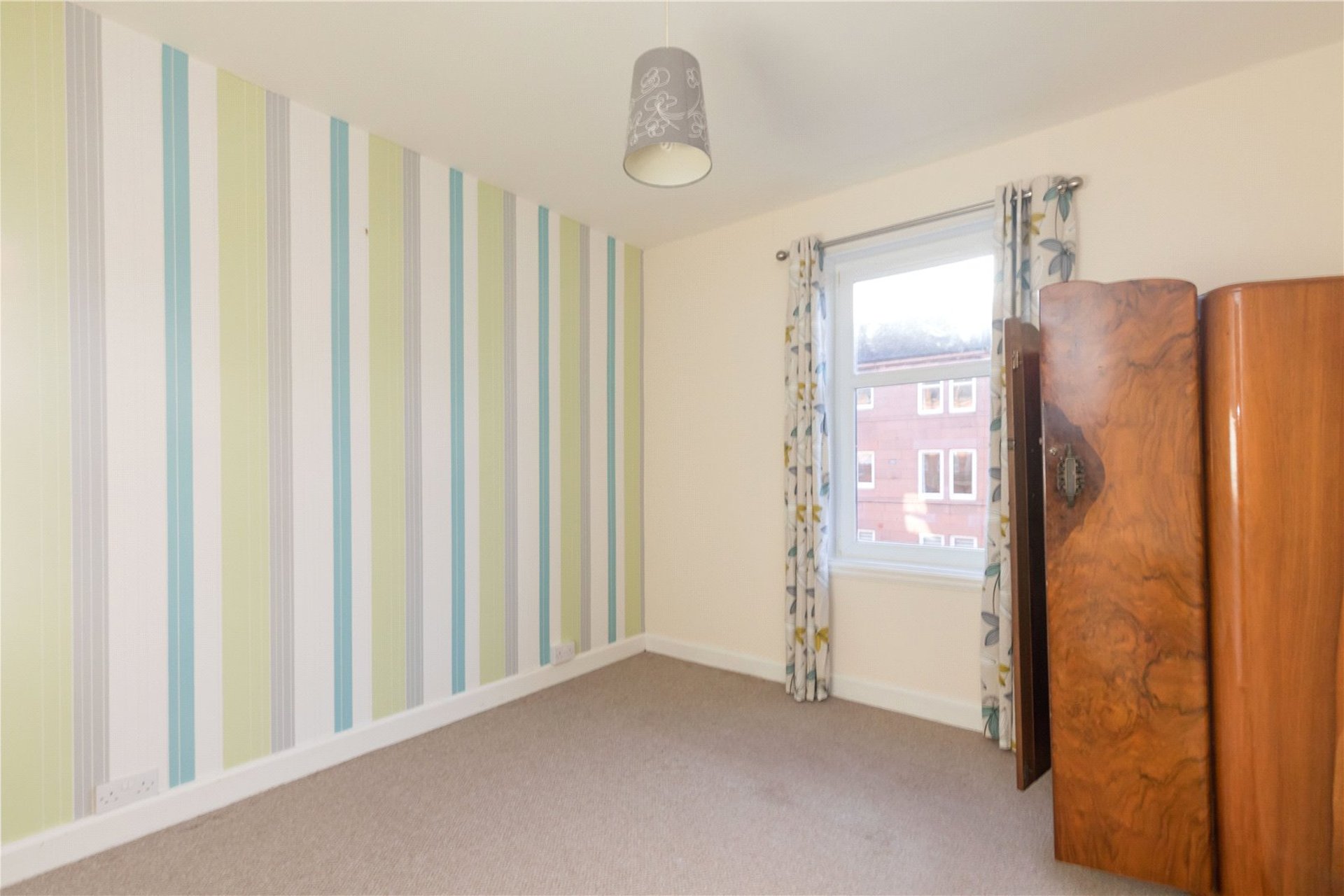 2/3 Bonnington Avenue, Edinburgh, EH6 5QH - Picture #13