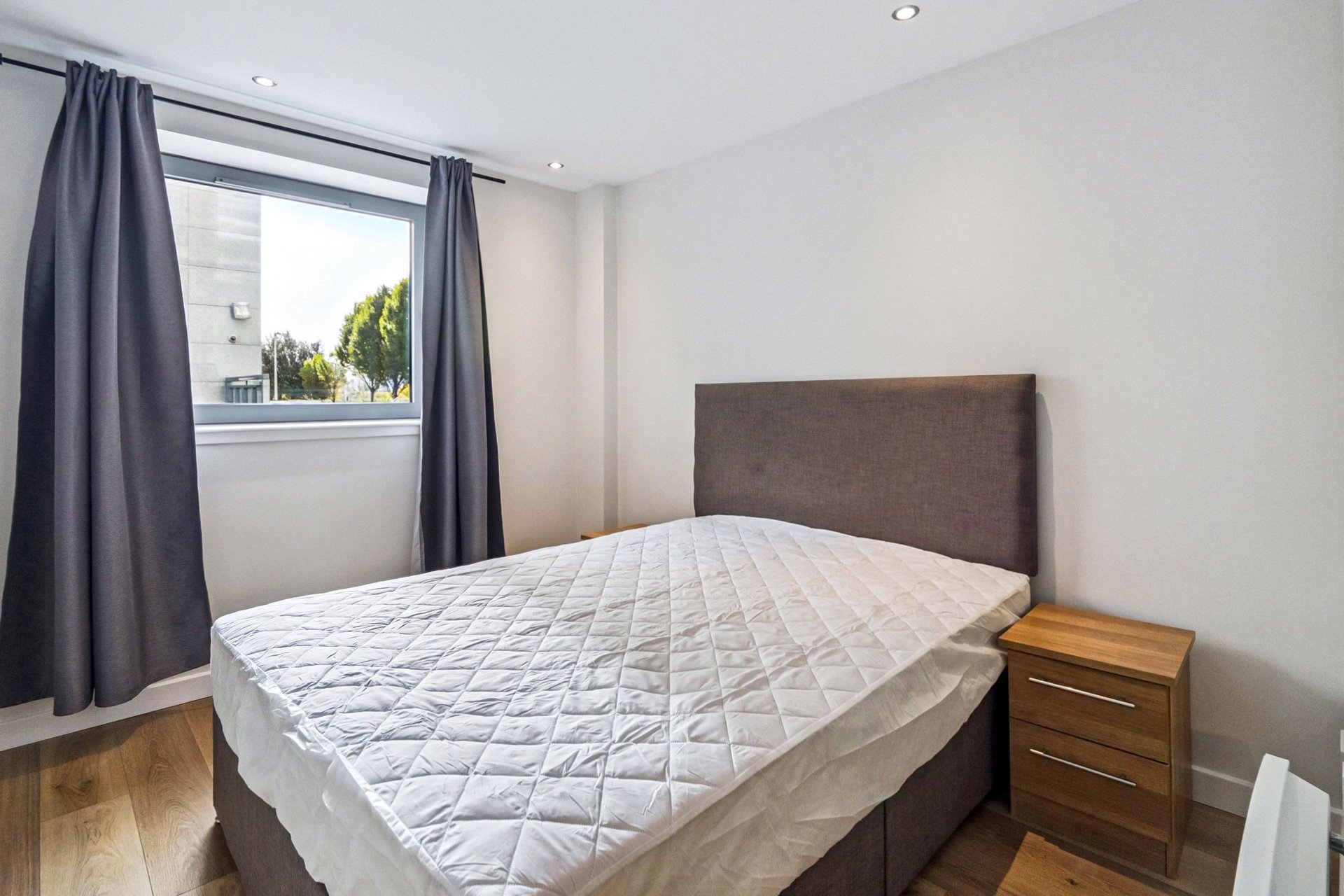 Flat 1, 8 Western Harbour Midway, The Shore, Edinburgh, EH6 6PT - Picture #13