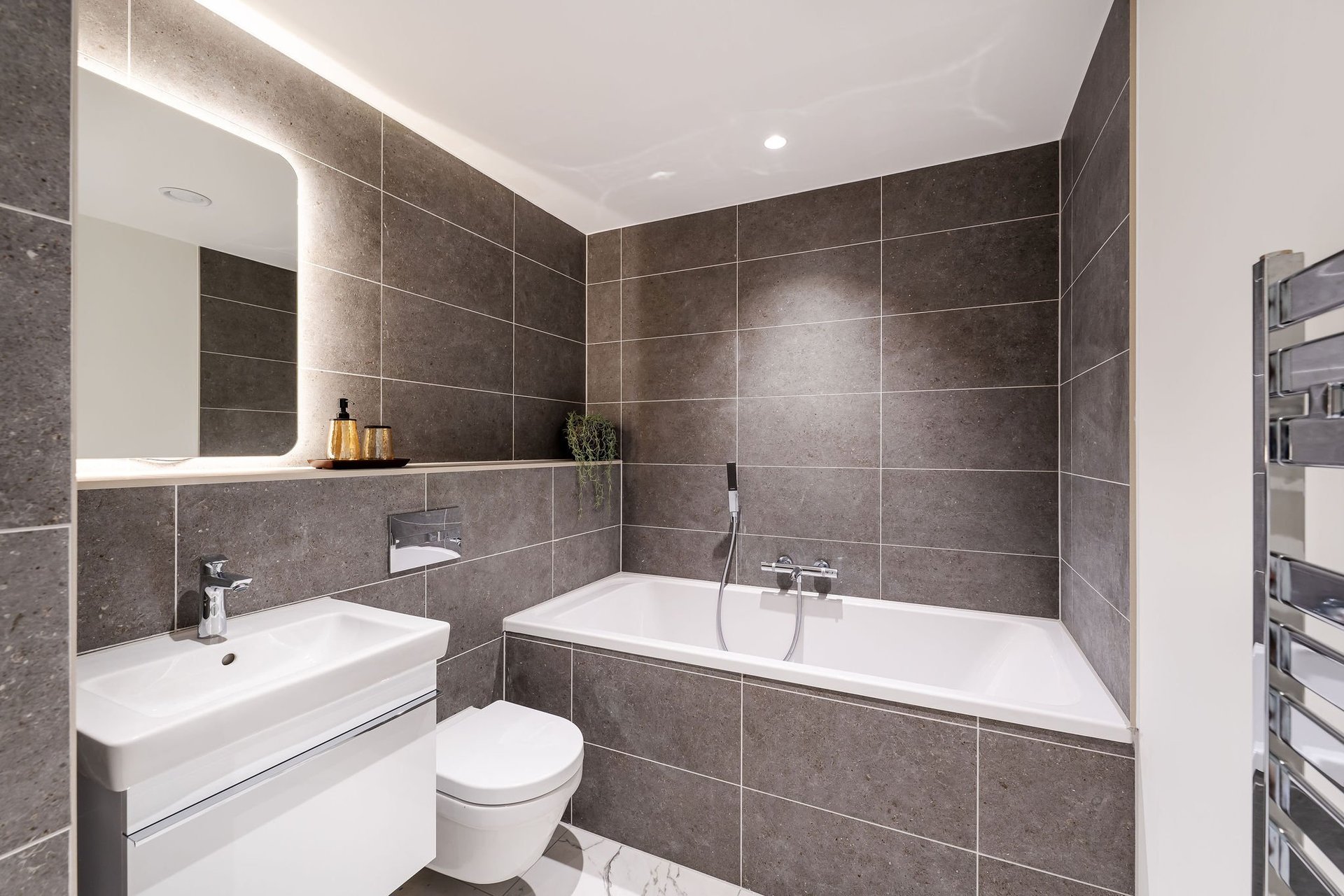Apartment 2,, No.9 Barnton Avenue West, Edinburgh, EH4 6DF - Picture #13