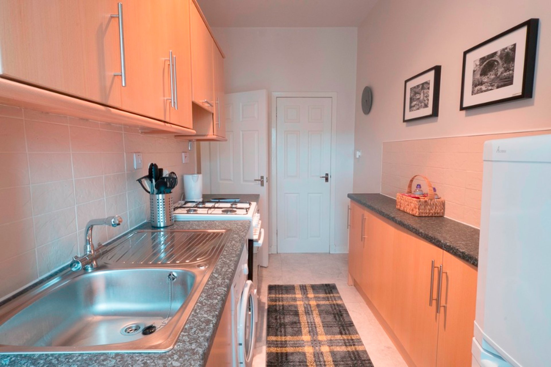 252 Canongate, Old Town, Edinburgh, EH8 8AA - Picture #8