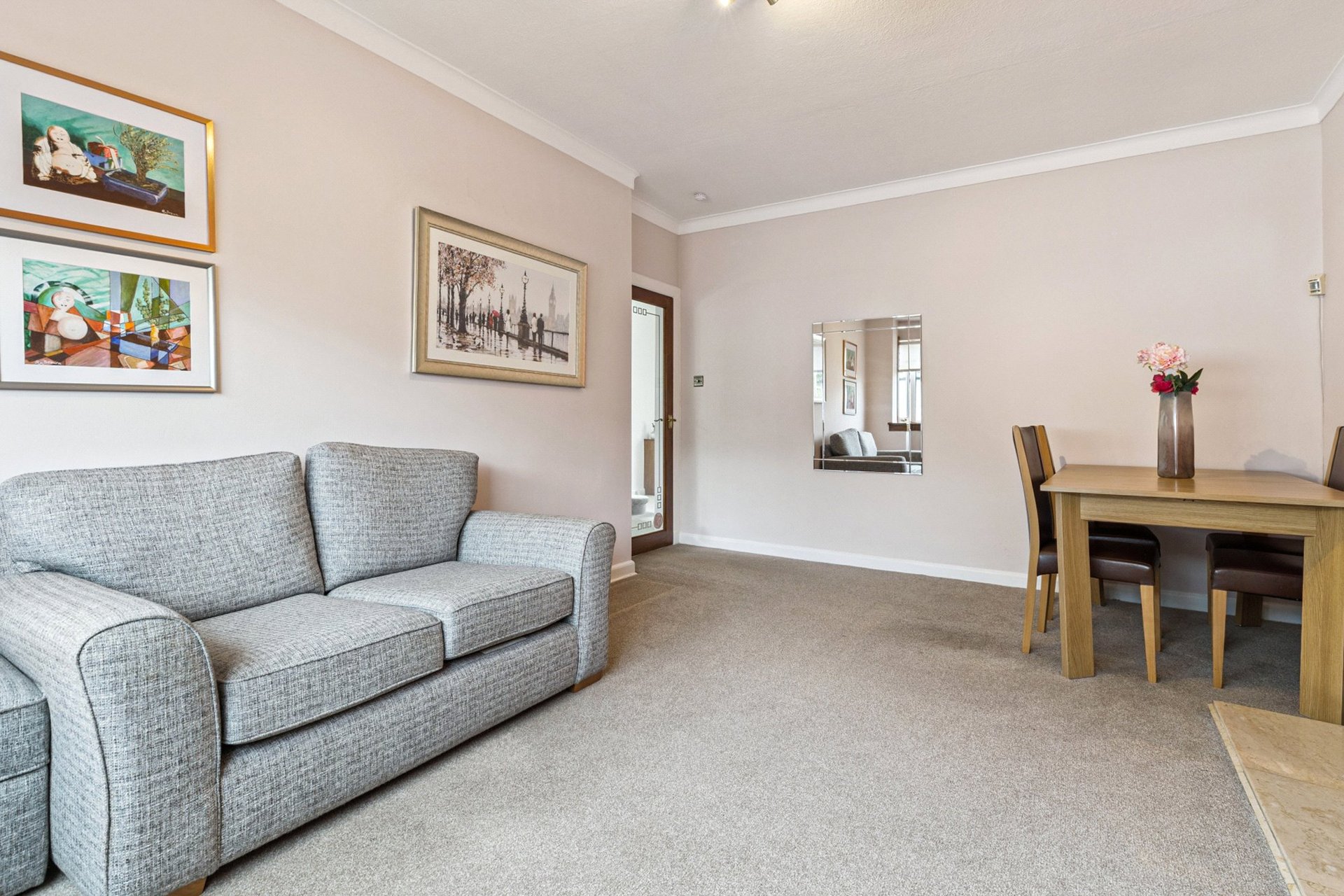 52 Woodlands Crescent, Thornliebank, Glasgow, East Renfrewshire, G46 7SR - Picture #8