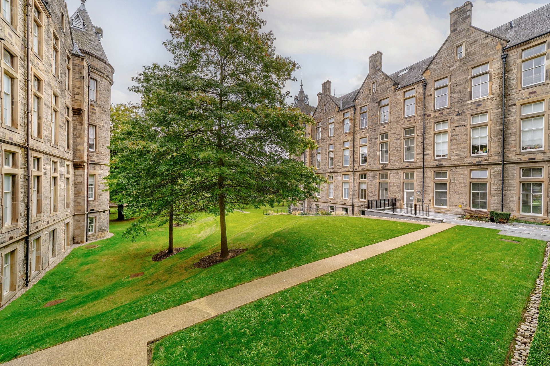 Flat 15, 24 Simpson Loan, Quartermile, Edinburgh, EH3 9GE - Picture #18