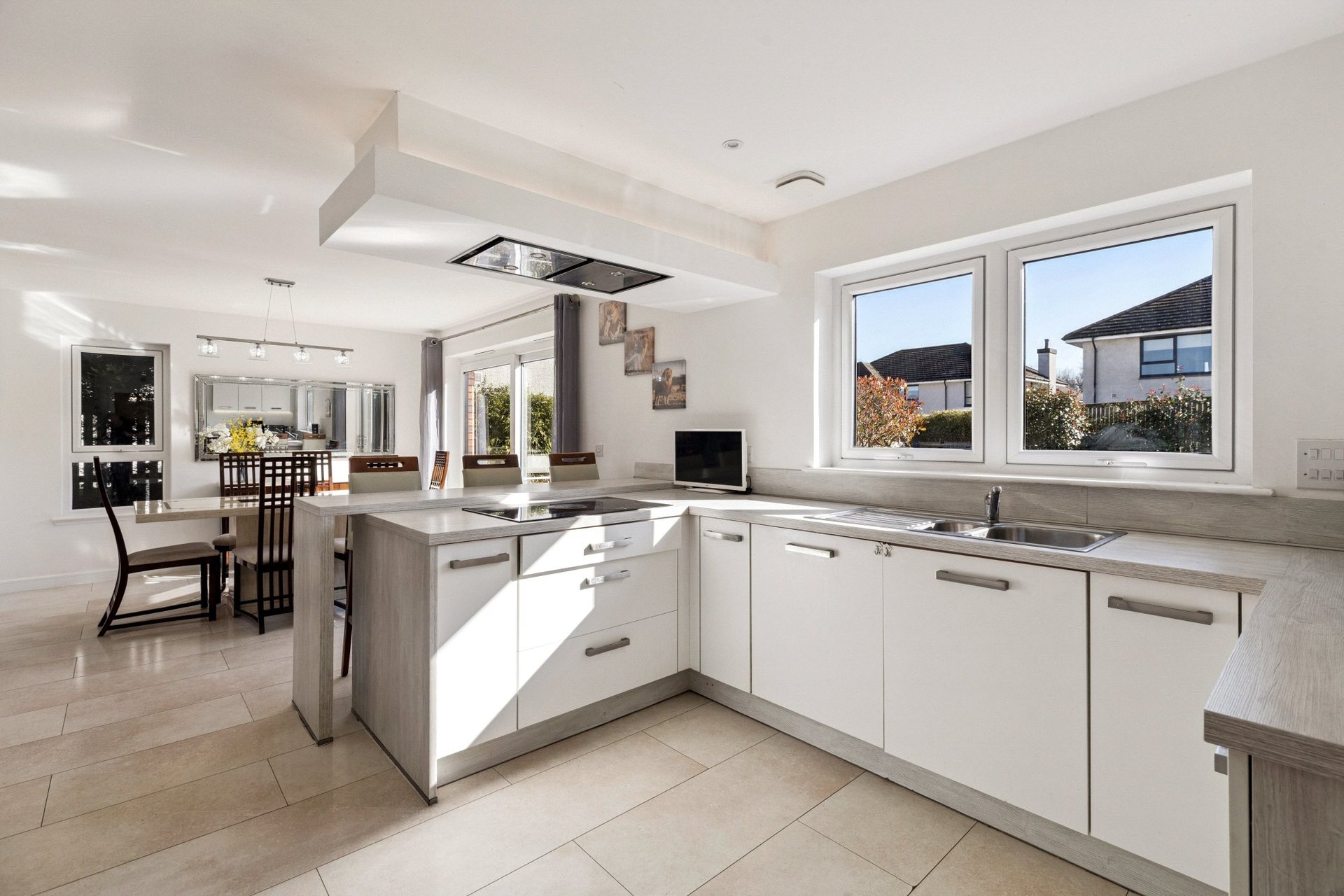 16 Aldton Park, Newton Mearns, Glasgow, G77 5UT - Picture #12