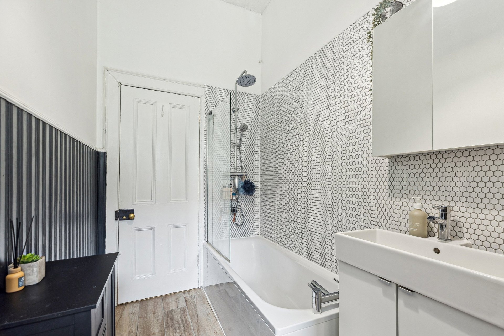 Flat 1/2, 26 Dundrennan Road, Battlefield, Glasgow, G42 9SD - Picture #15