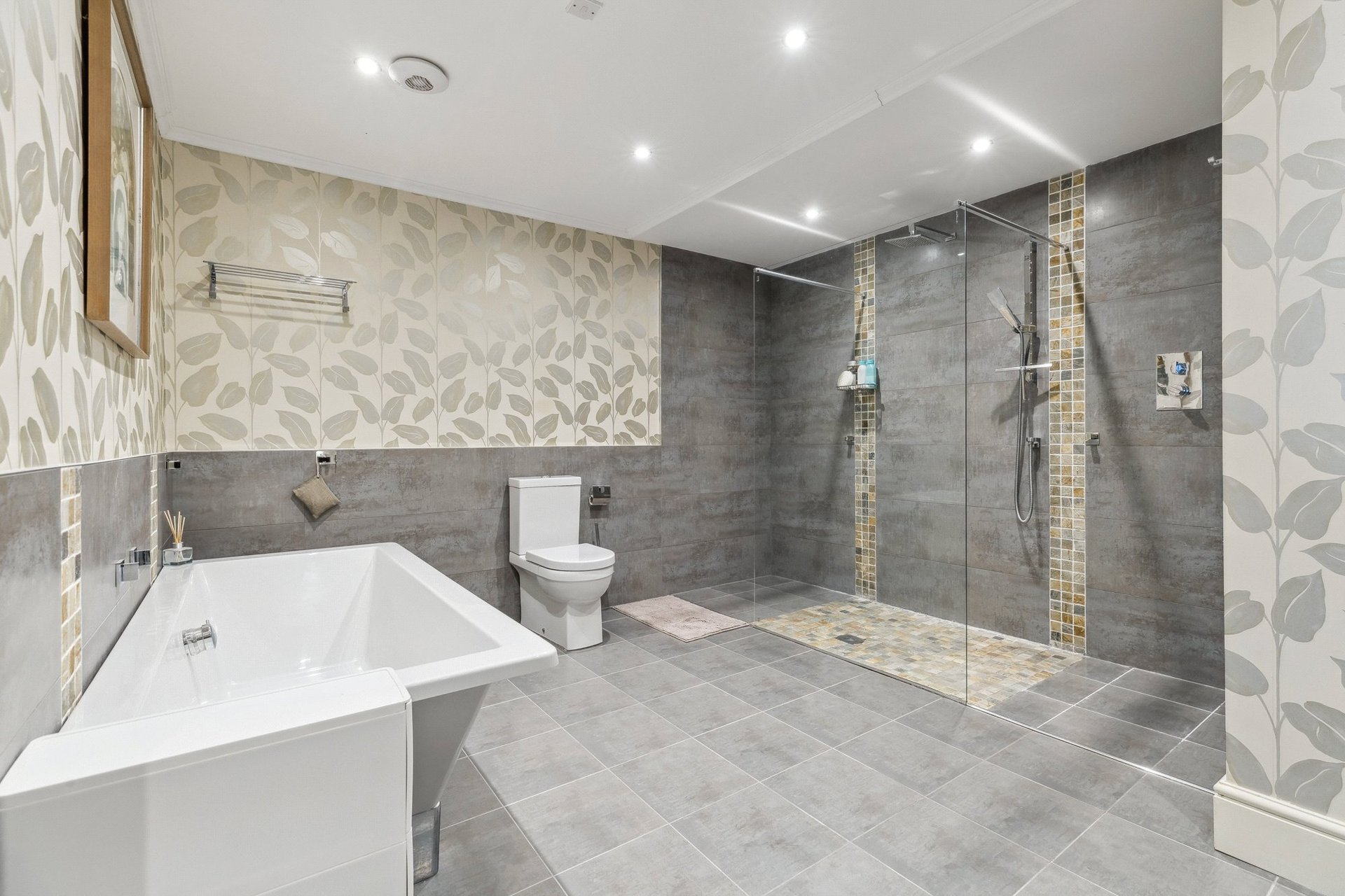 Lainshaw House, 5 Montgomerie Drive, Stewarton, Kilmarnock, East Ayrshire, KA3 3AP - Picture #22