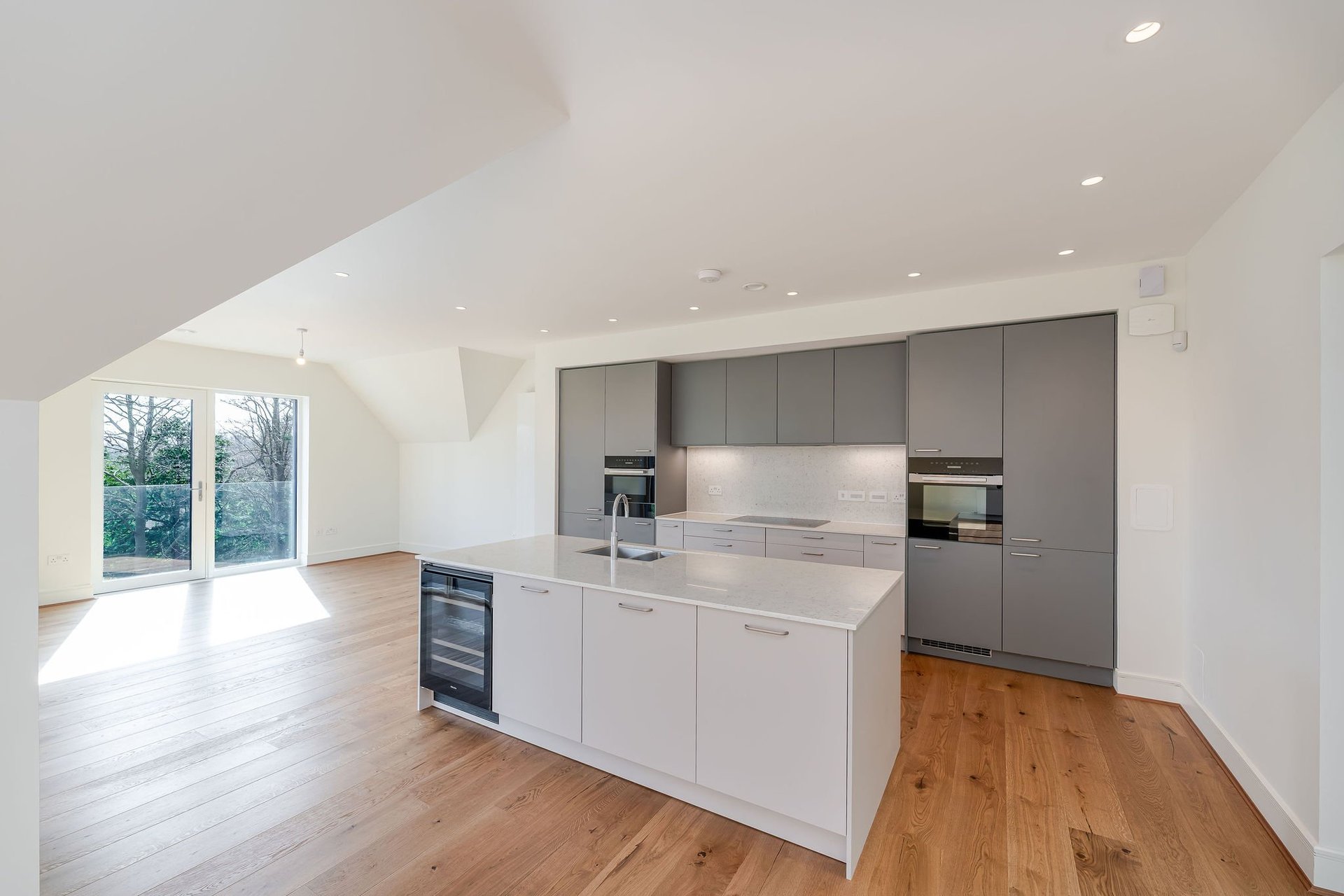 Apartment Eleven, No.9 Barnton Avenue West, Edinburgh, EH4 6DF - Picture #4