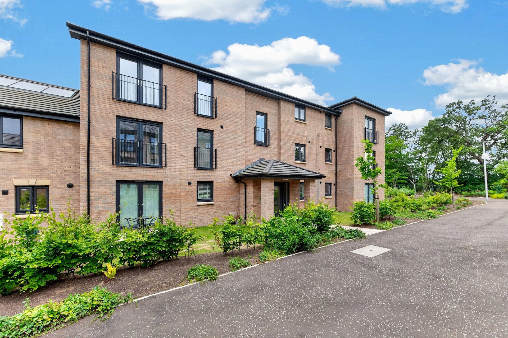 Flat 8, 17 Carswell Walk, South Queensferry, Midlothian, EH30 9DJ - Picture #1