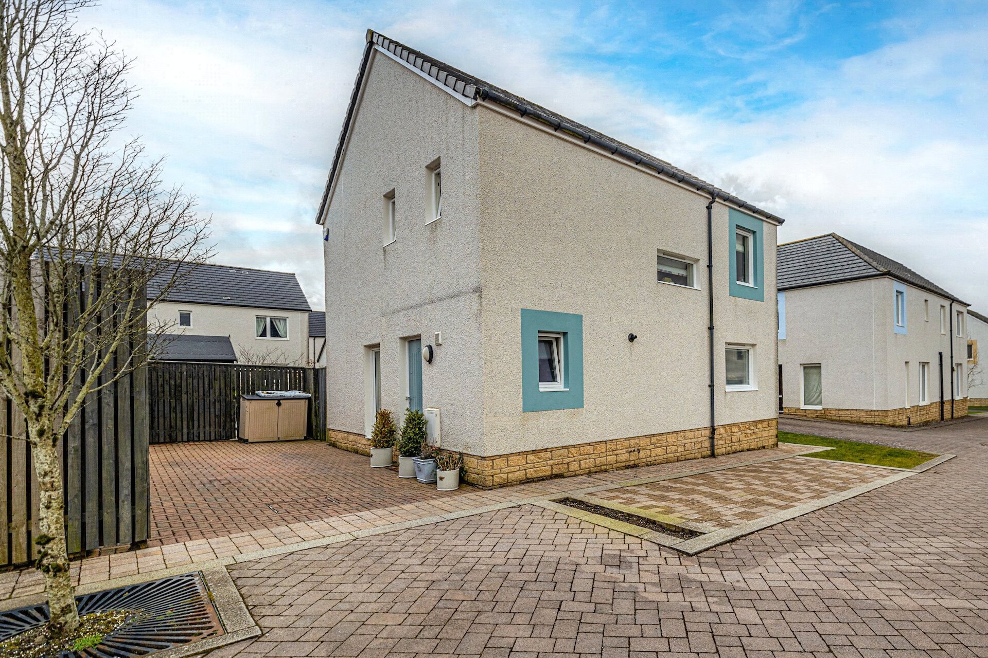 3 Picketlaw Lane, Eaglesham, G76 0BN - Picture #1