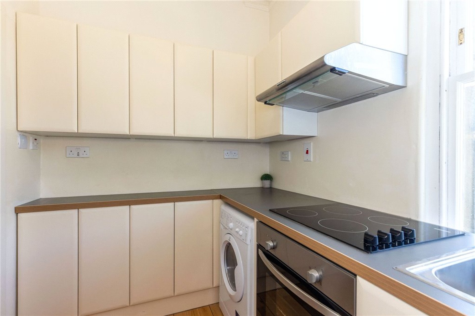 1f1, 50 Spylaw Street, Edinburgh, EH13 0JS - Picture #6