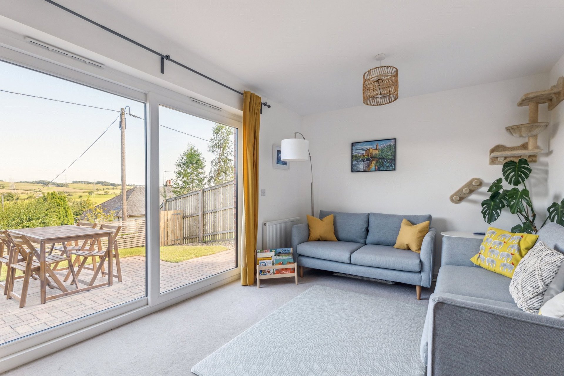 20 Midton Circle, Howwood, Johnstone, Renfrewshire, PA9 1ED - Picture #2