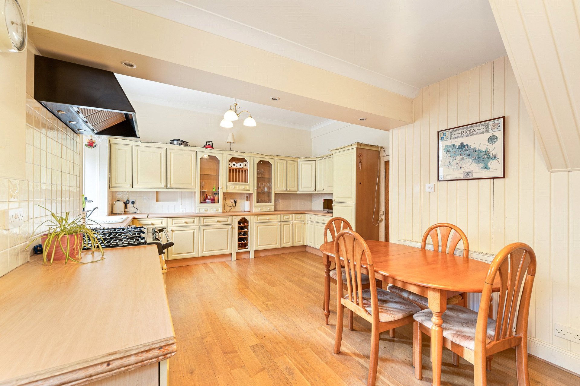 Glenshee, 15 Victoria Terrace, Crieff, Perthshire, PH7 4AA - Picture #7