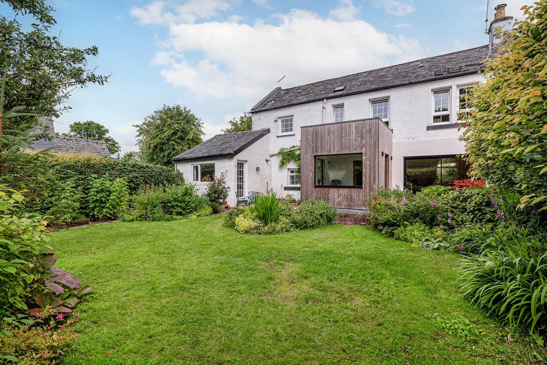 West Cottage, Mugdock, By Milngavie, G62 8LQ - Picture #1
