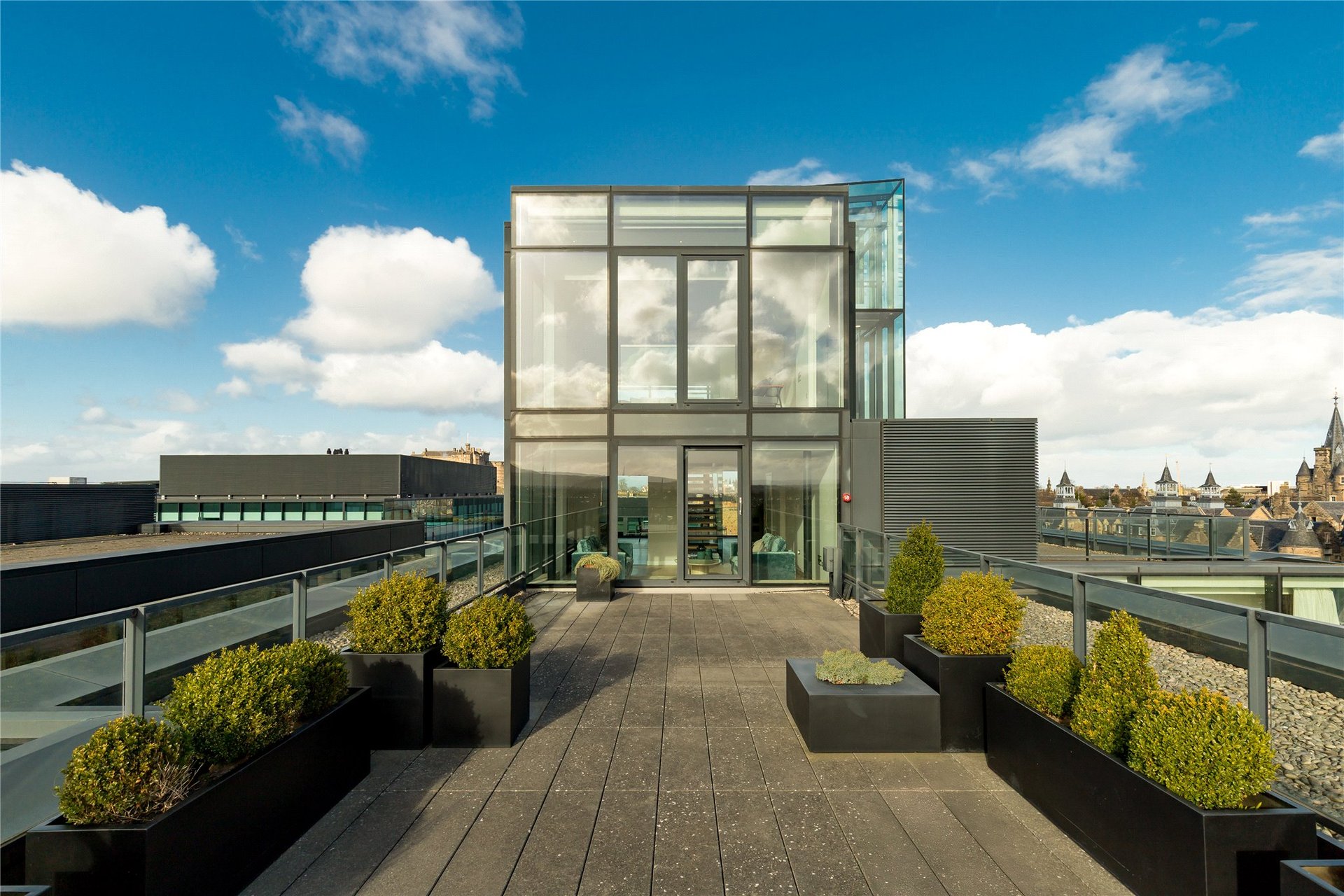 Flat 31, 12 Simpson Loan, Edinburgh, Midlothian, EH3 9GP - Picture #3