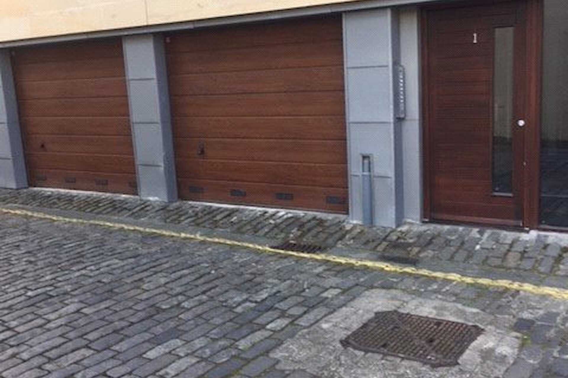 Garage, 1 Northumberland Street Lane, Edinburgh, Midlothian, EH3 6LD - Picture #1
