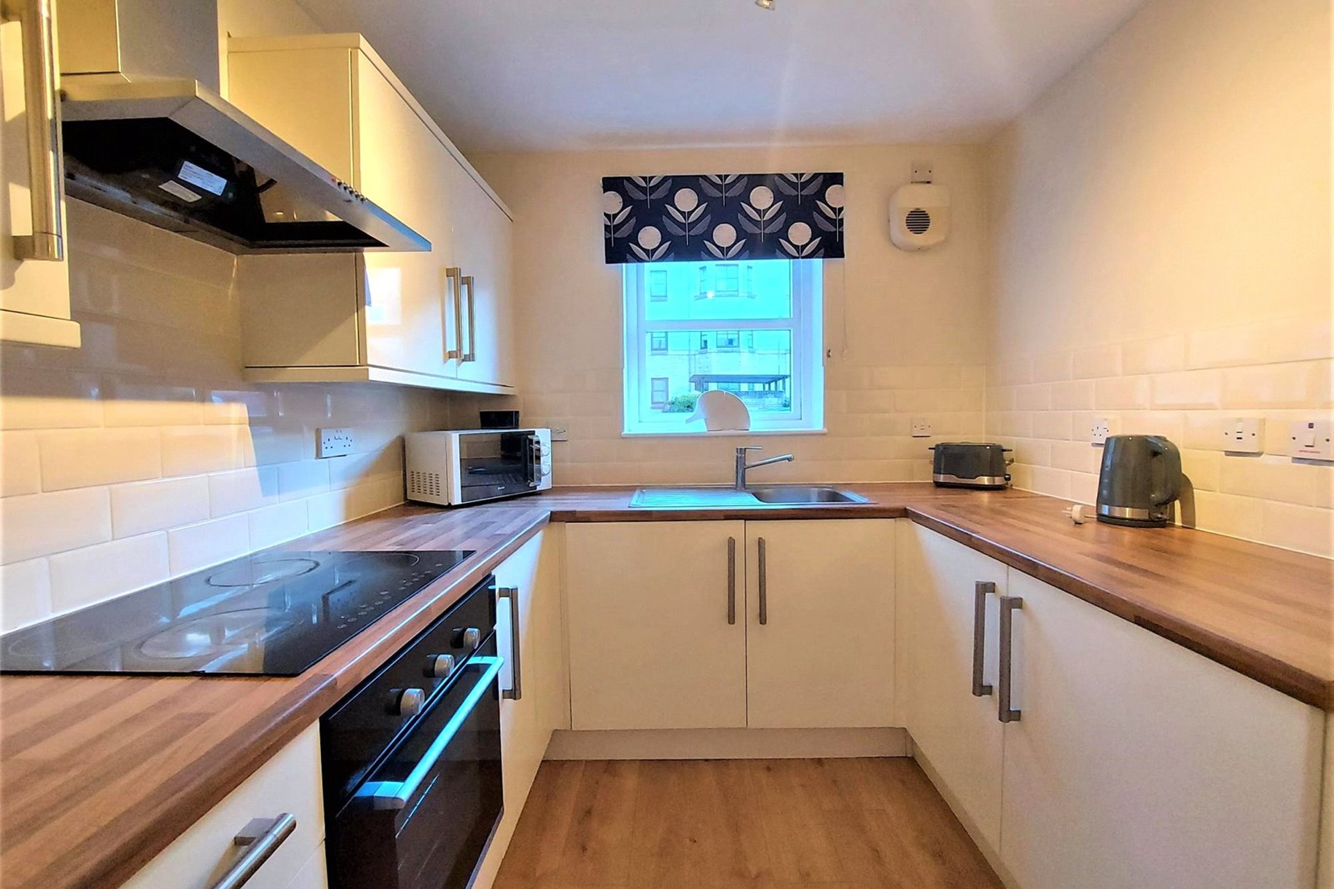 15/2 St Leonards Lane, Newington, Edinburgh, EH8 9SD - Picture #2