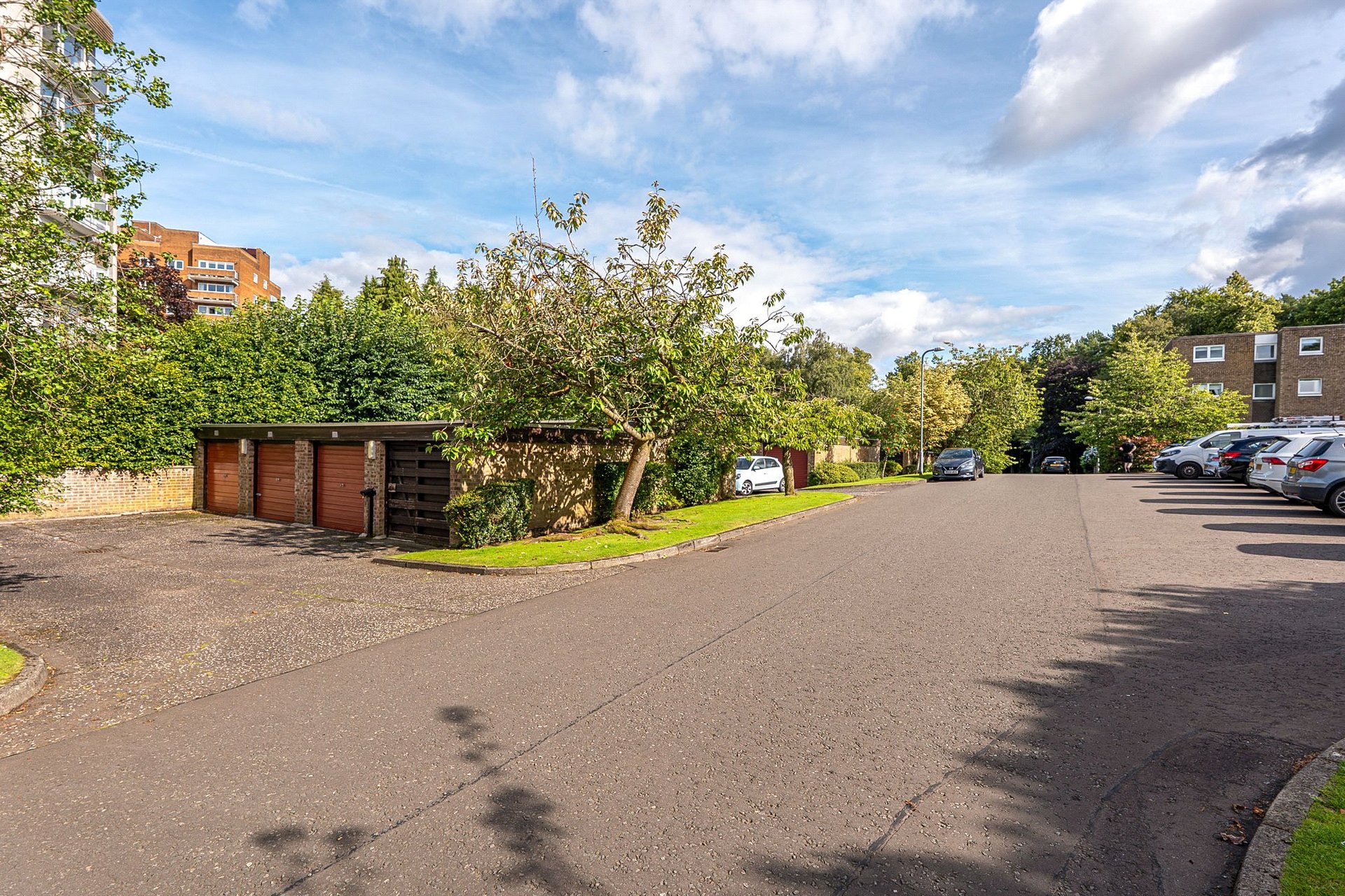 Flat 3/4 Whistlefield Court, Bearsden, G61 1PX - Picture #35