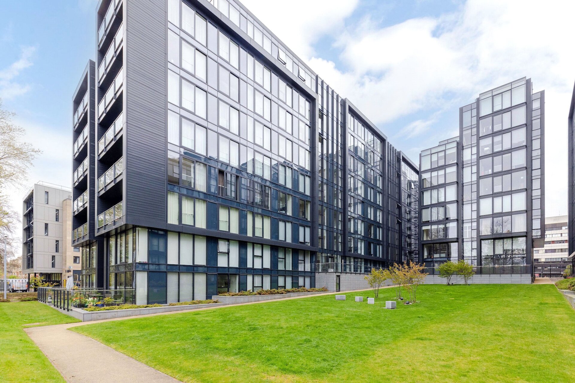 Flat 41, 3 Simpson Loan, Edinburgh, Midlothian, EH3 9GZ - Picture #1