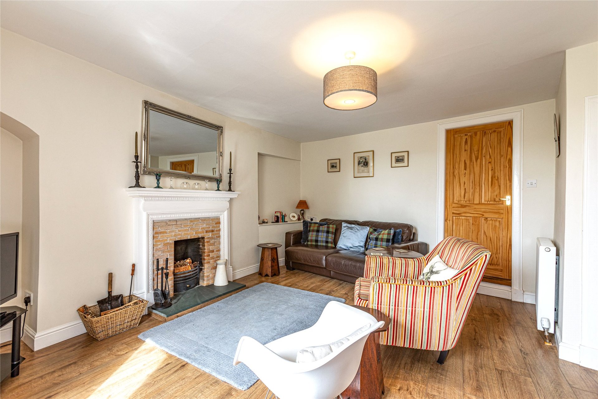 1 Blinkbonny Cottage, Main Street, St. Boswells, Melrose, Scottish Borders, TD6 0AZ - Picture #3