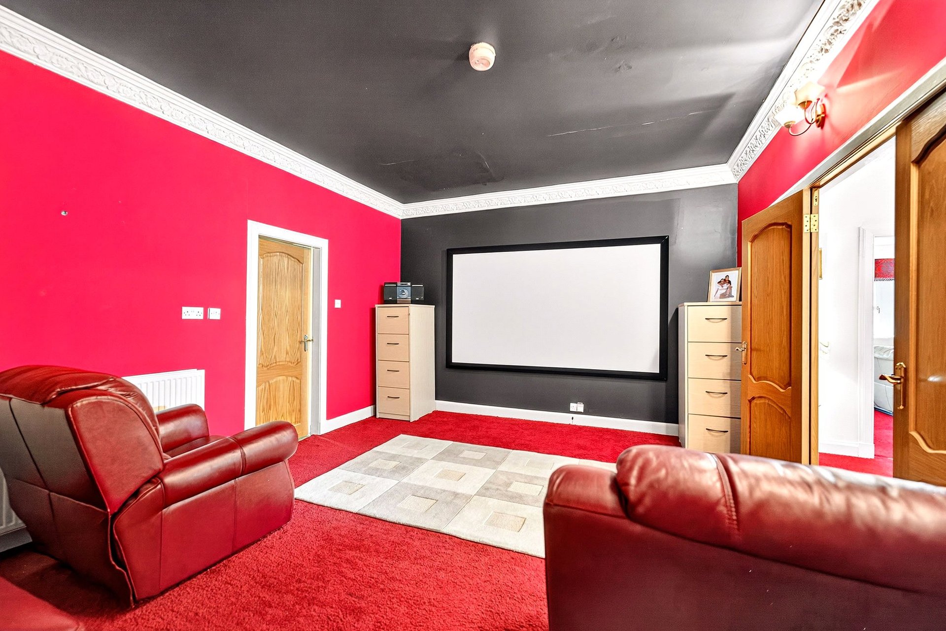 Robin Hill, Hazelden Road, Newton Mearns, Glasgow, East Renfrewshire, G77 6RR - Picture #17