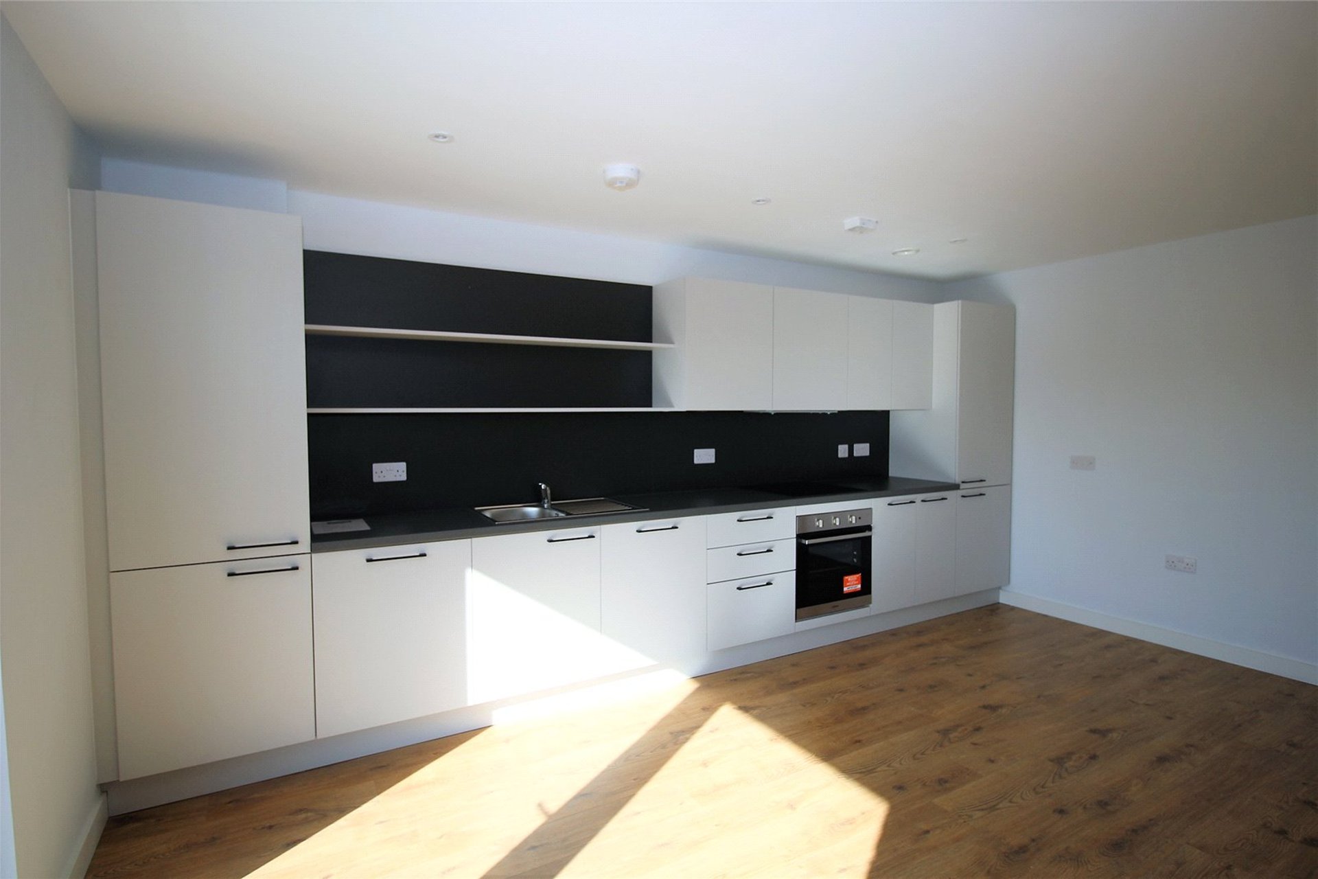 Flat 16, 24 Pillans Place, Edinburgh, EH6 7DE - Picture #17