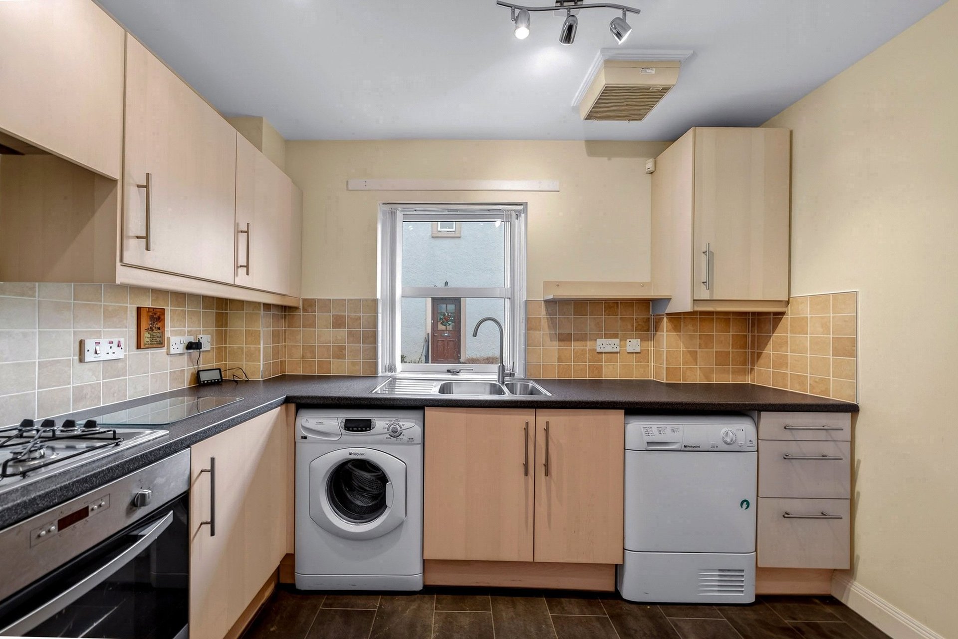 24 Bavelaw Green, Balerno, EH14 7GD - Picture #3