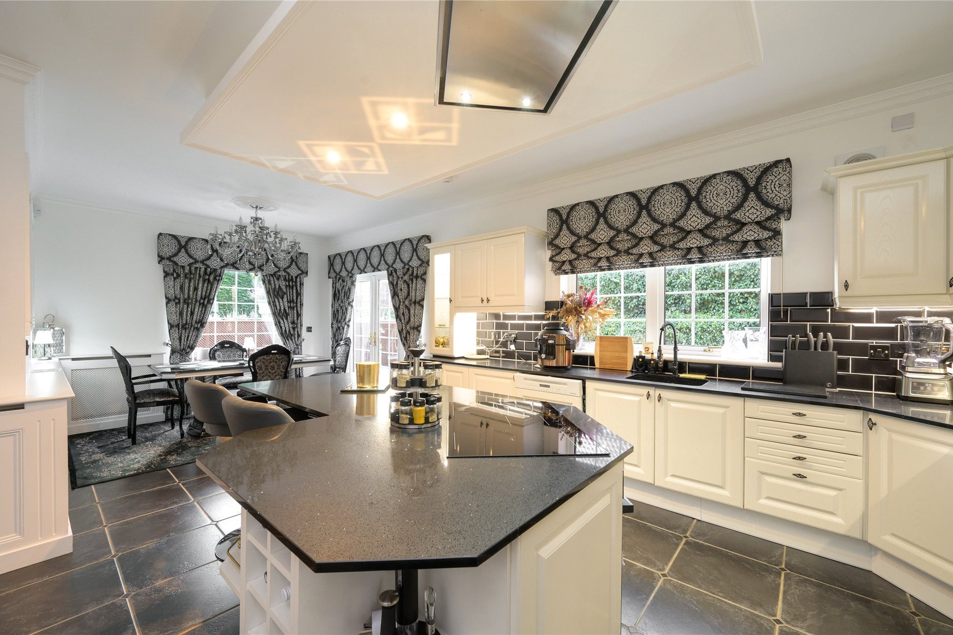 Richmond House, 4 Lade Court, Linlithgow, West Lothian, EH49 7QF - Picture #11