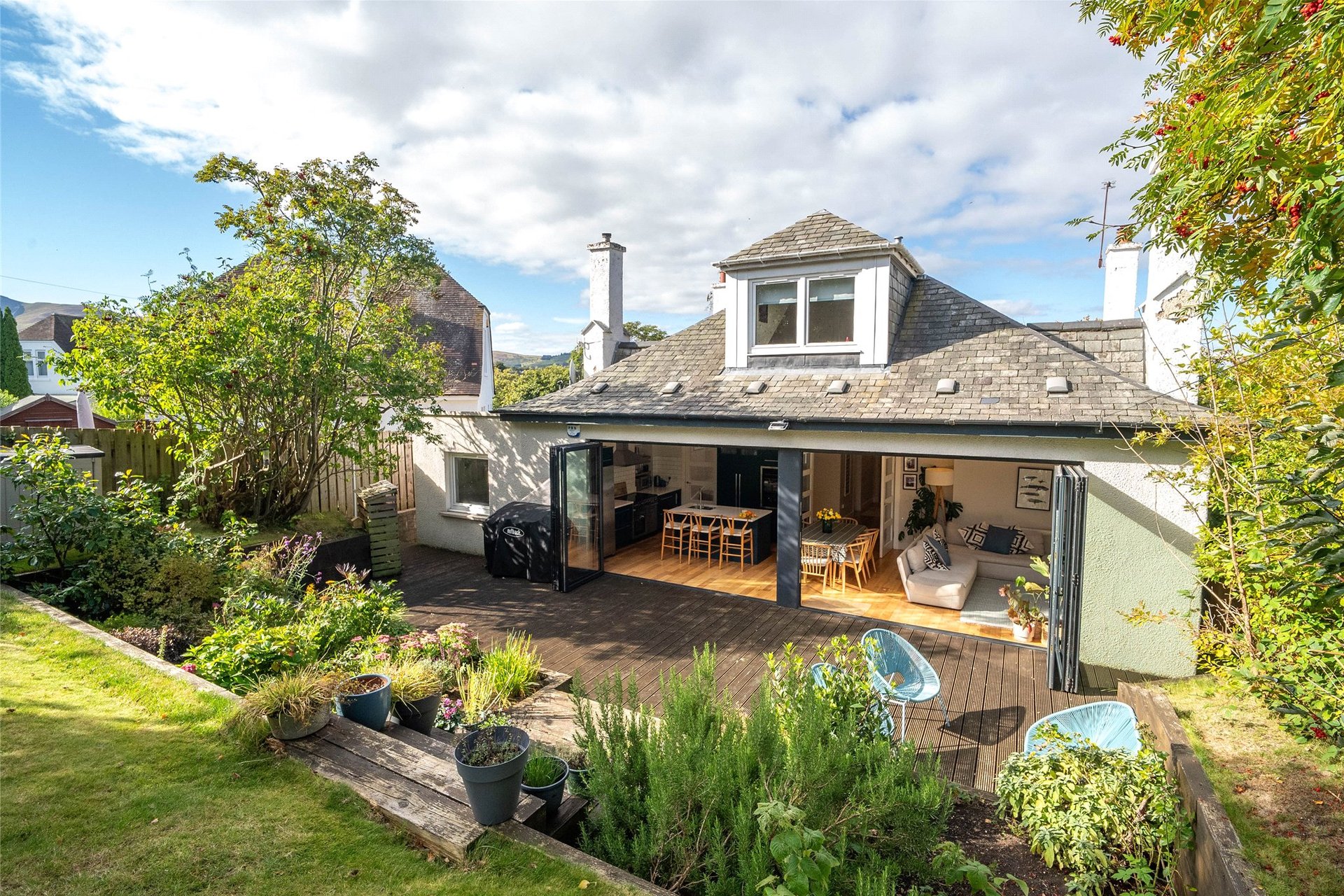 11 Comiston Springs Avenue, Comiston, Edinburgh, EH10 6NT - Picture #1