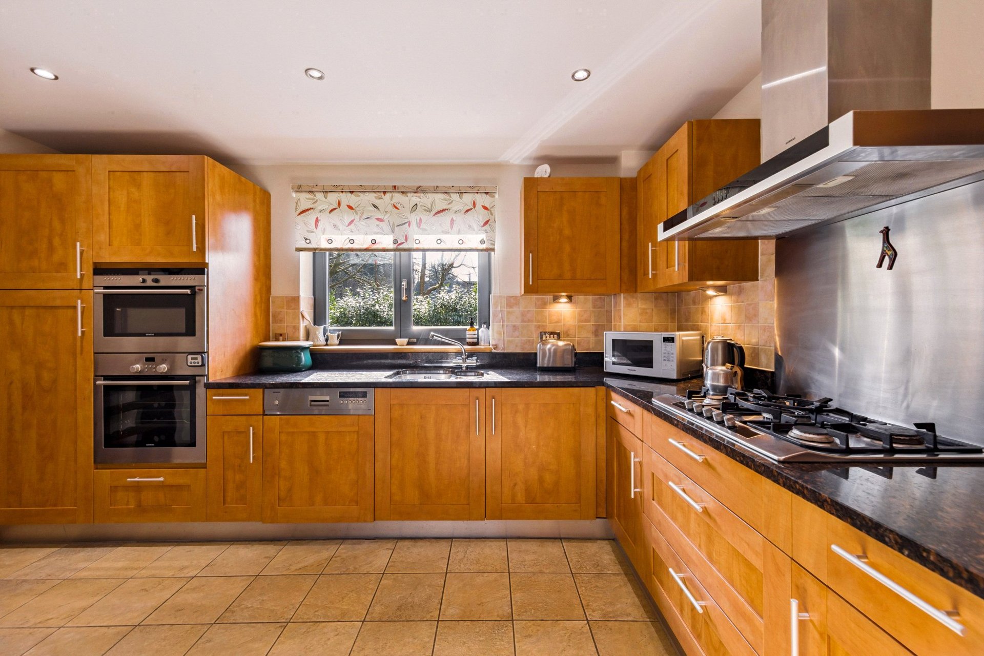 2 Thorn Heights, Bearsden, G61 4AZ - Picture #12