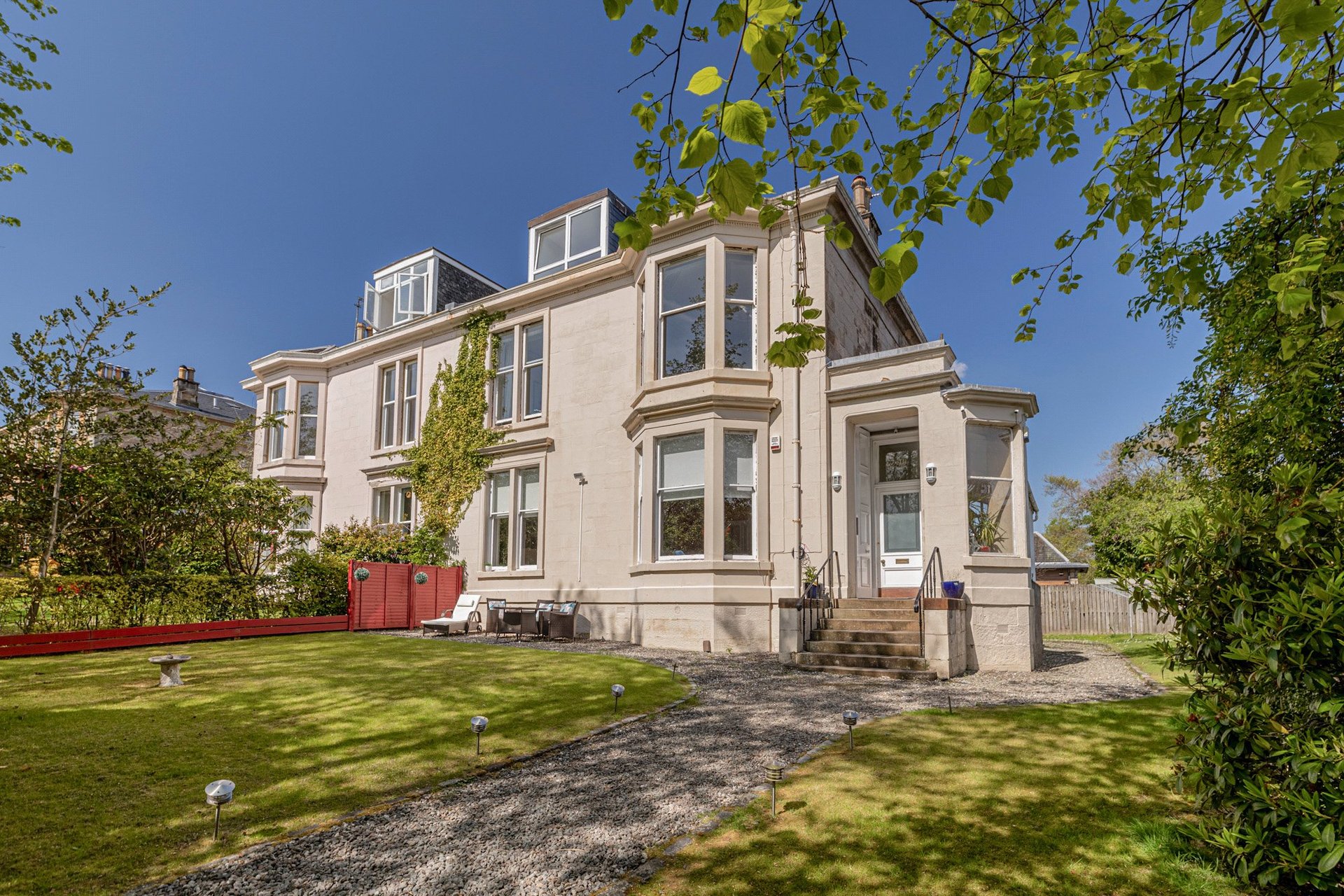 2/1, 13 Cleveden Drive, Kelvinside, Glasgow, G12 0SB - Picture #1