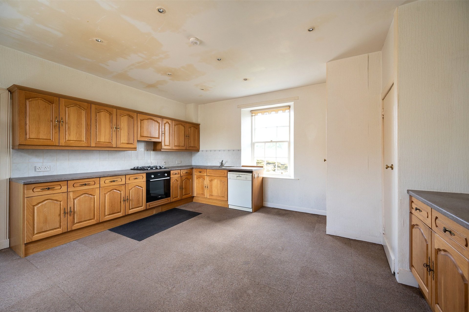 Pitnappie Farmhouse, By Newtyle, Blairgowrie, Angus, PH12 8UR - Picture #6