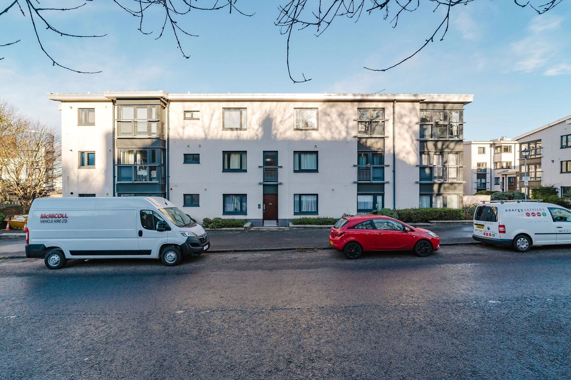 215/2 Granton Road, Trinity, Edinburgh, EH5 1HD - Picture #2