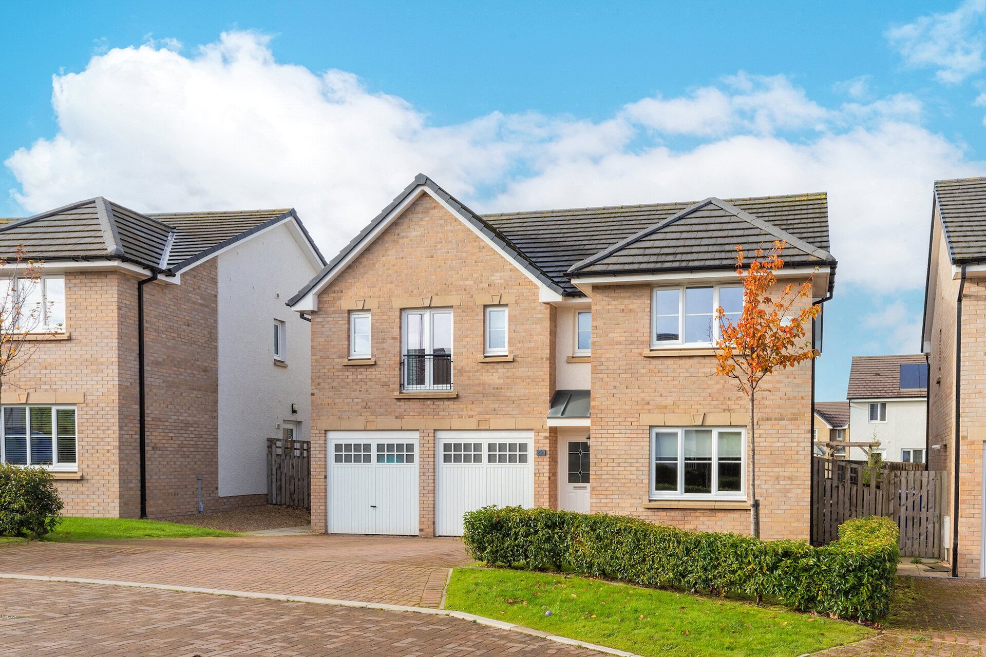 25 Coulters Crescent, Carmunnock, Clarkston, Glasgow, G76 9AY - Picture #1