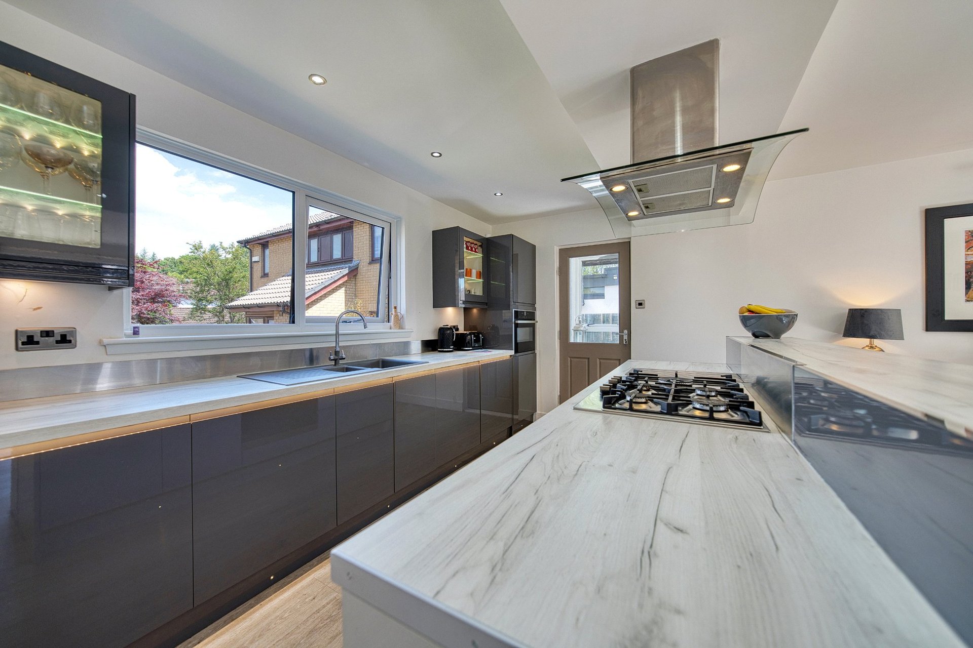 70 Russell Drive, Bearsden, G61 3BB - Picture #11