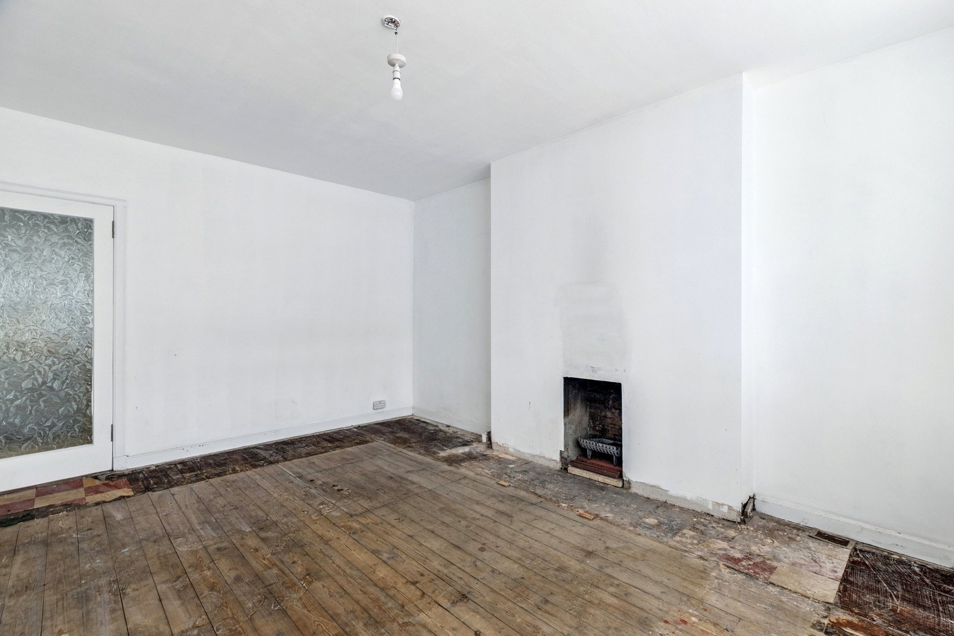 26 Moray Gardens, Clarkston, Glasgow, East Renfrewshire, G76 8NP - Picture #3