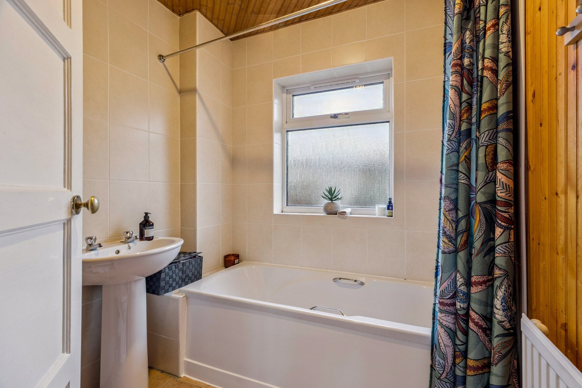 49 Crosslees Drive, Thornliebank, Glasgow, East Renfrewshire, G46 7DY - Picture #22