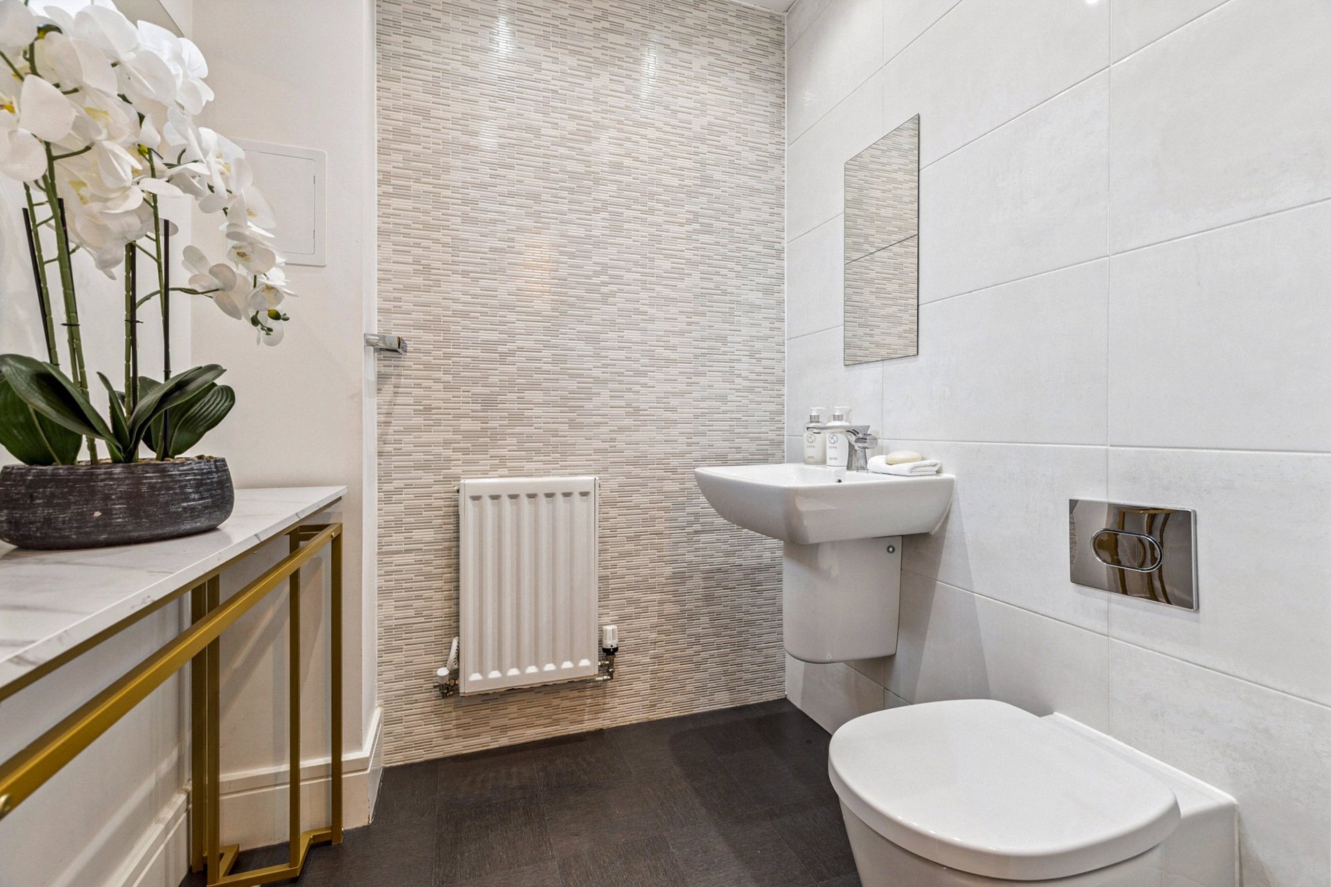 19 Falcon Drive, Newton Mearns, Glasgow, G77 6WL - Picture #14